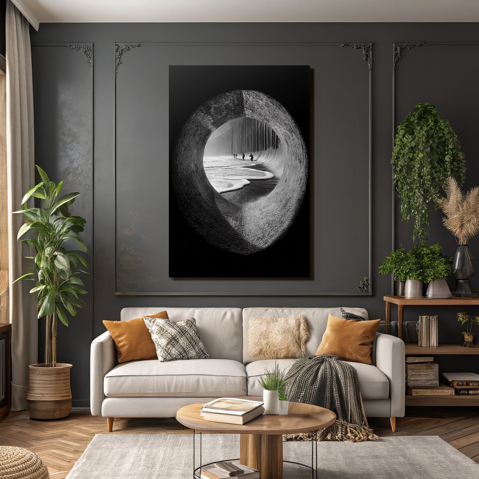 Schwarzweiss Foto Aussicht Durch Ein Loch Am Strand Mit Leuten Und Wellen