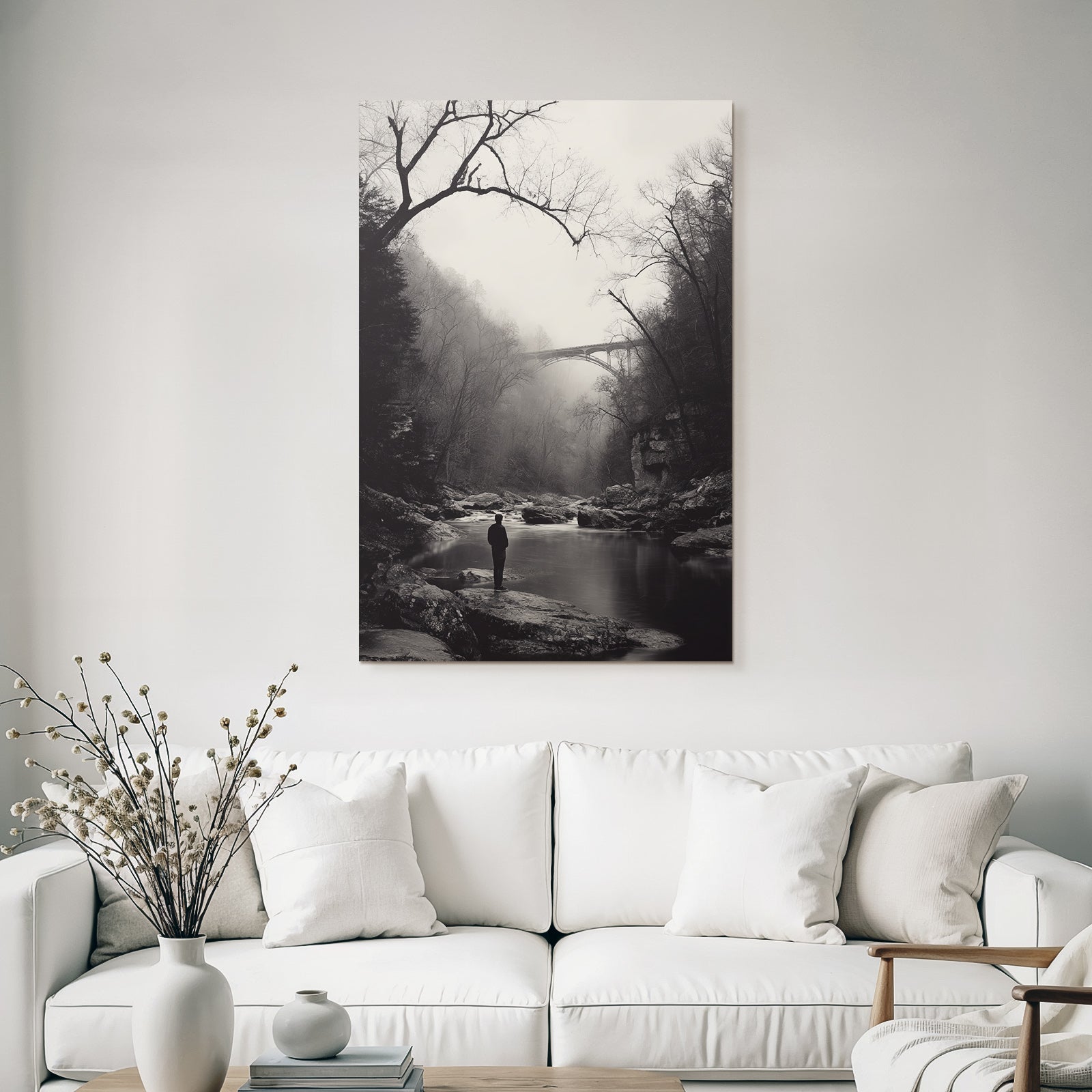 Schwarze Weisse Landschaft Mit Figur Am Fluss Mit Bruecke Im Hintergrund