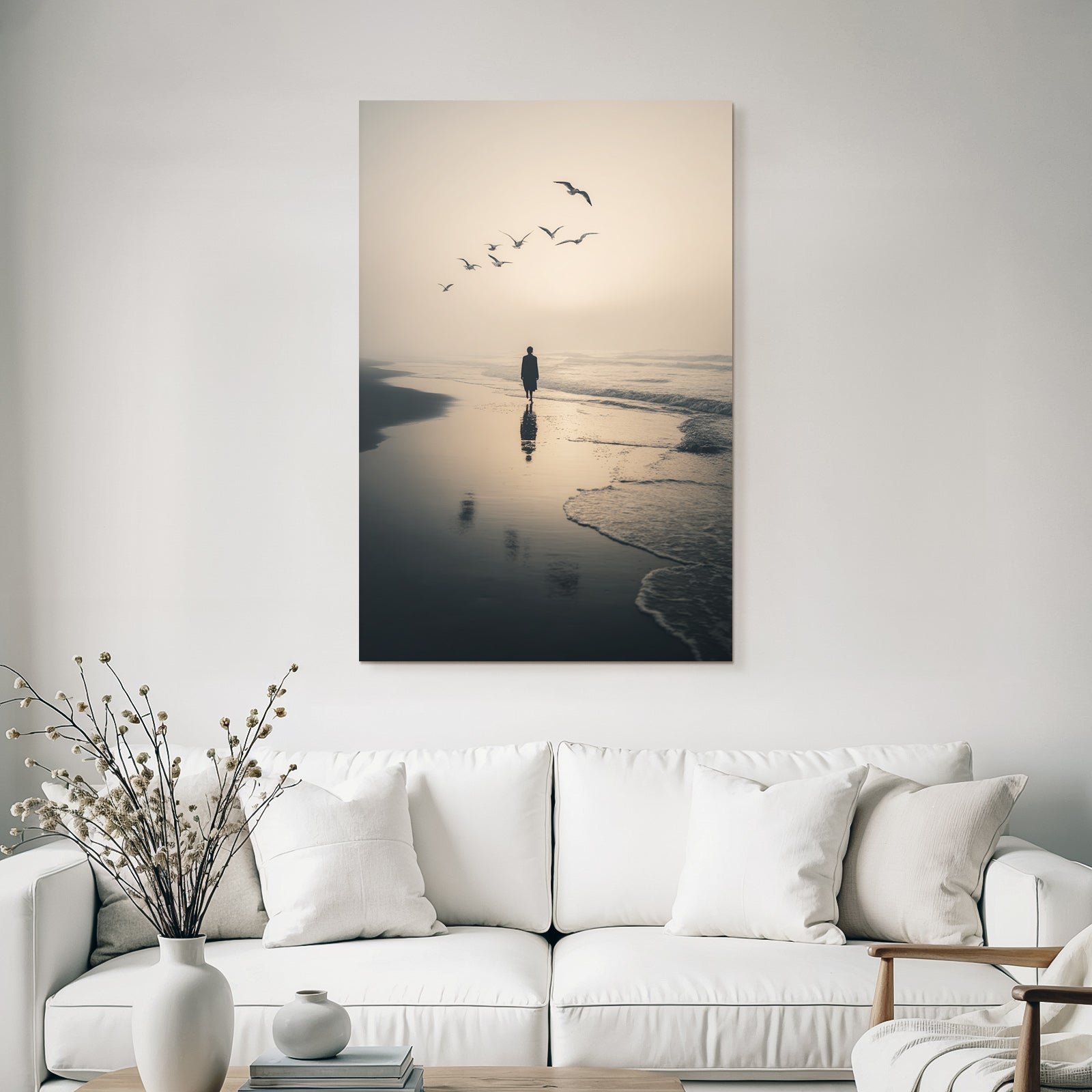 Silhouette Am Strand Mit Moewen Im Abendlicht