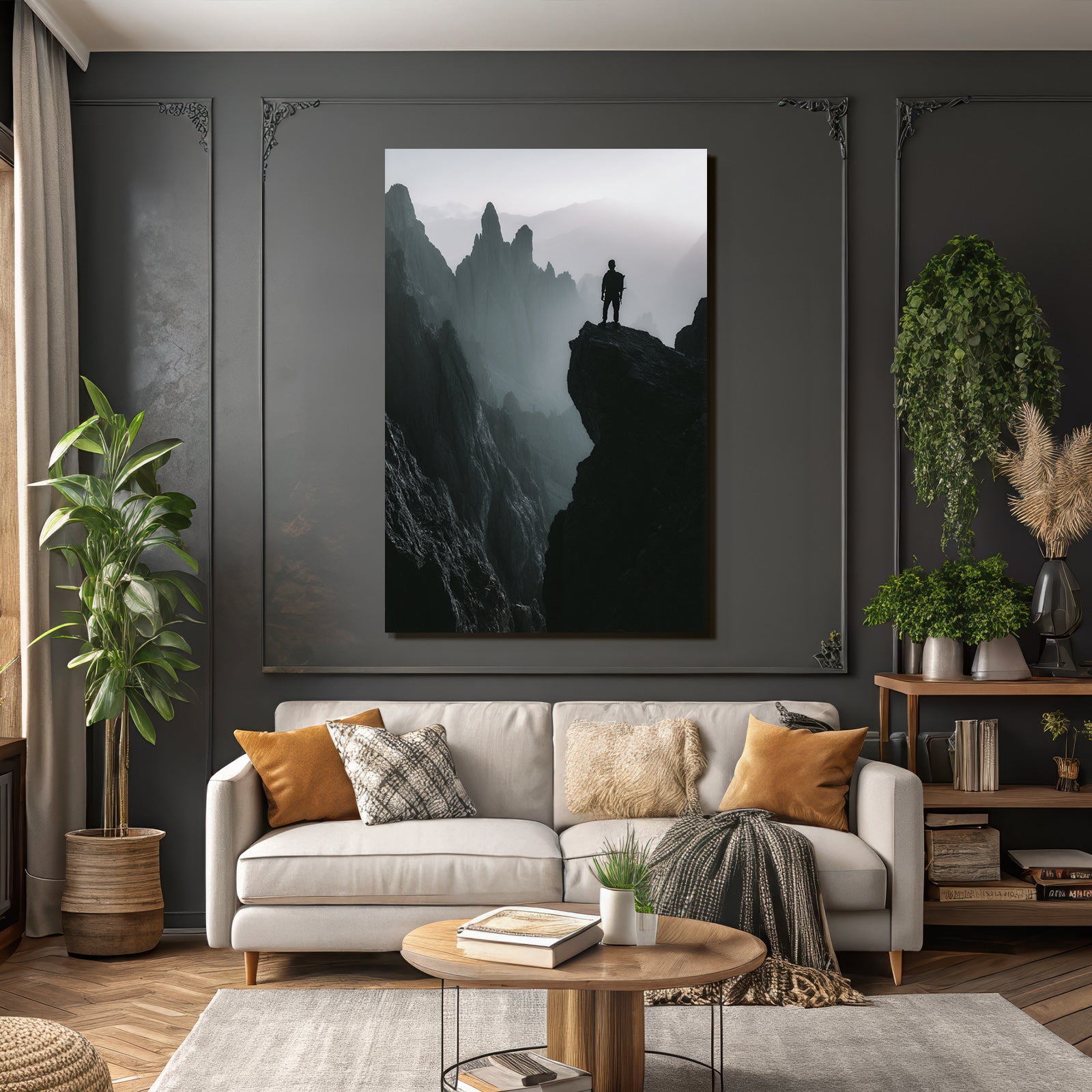 Silhouette Einer Person Auf Einer Klippe Mit Berglandschaft Im Nebel