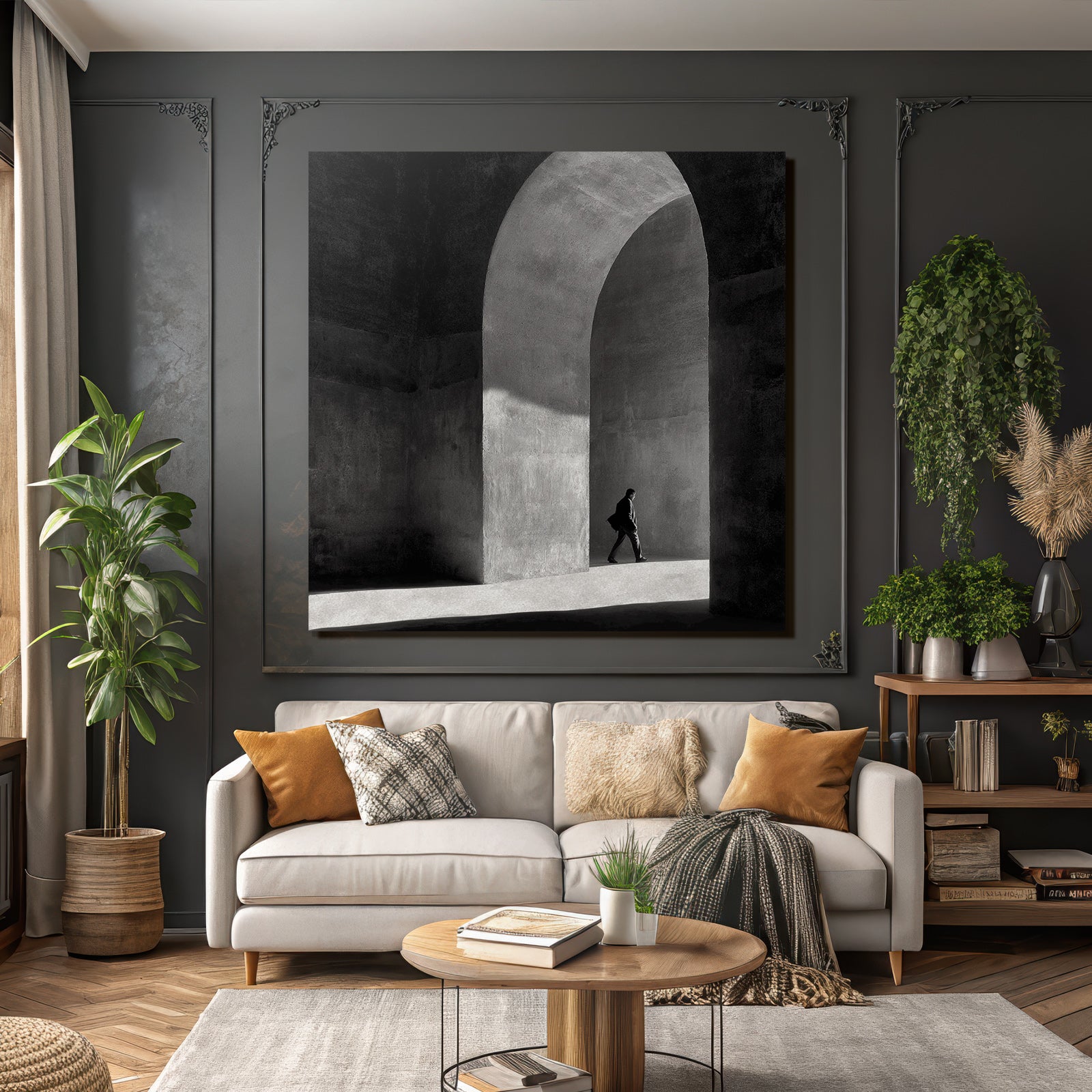 Schwarzweißfoto Person In Gewölbe Mit Licht Und Schatten