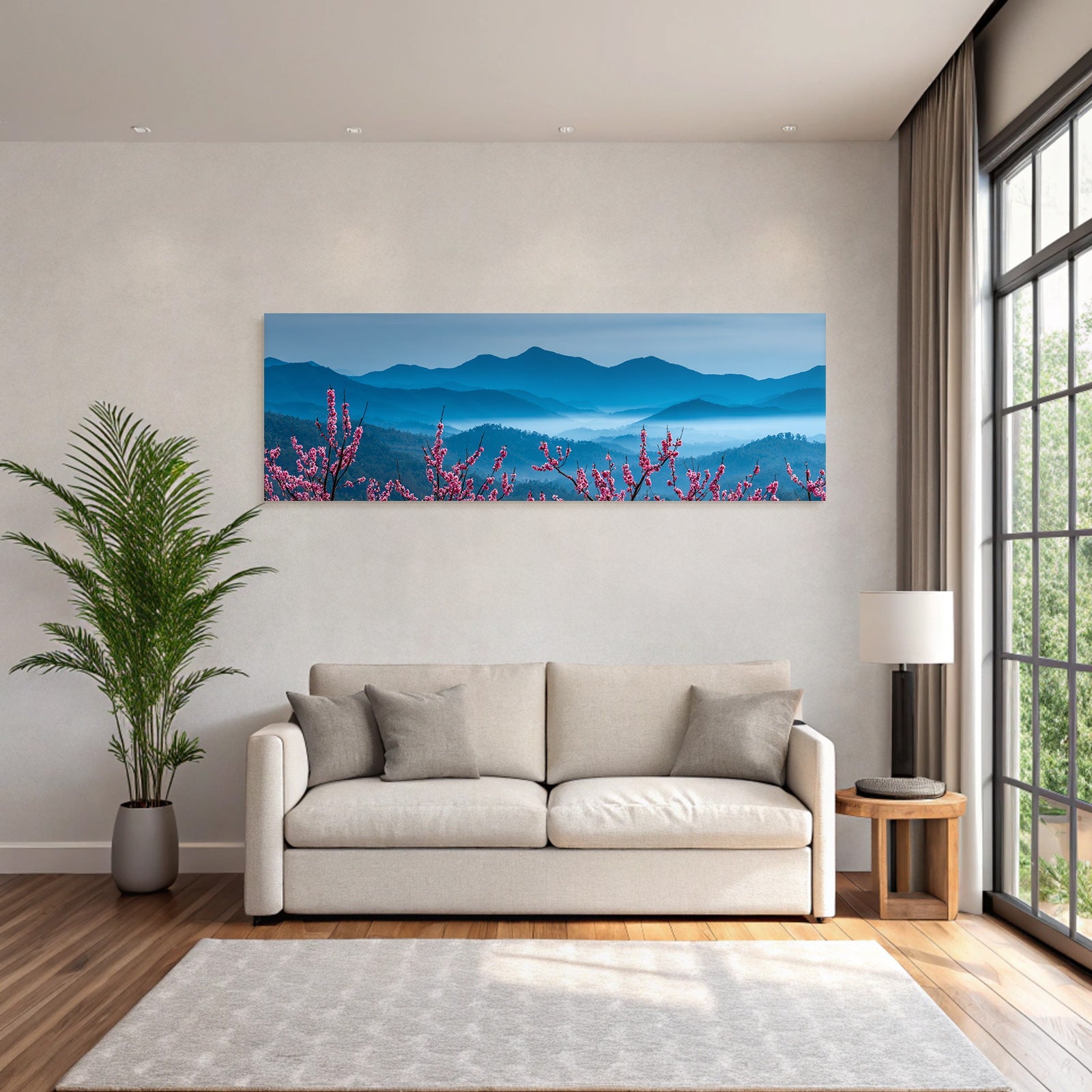 Frühling In Den Bergen Mit Rosa Blüten Und Nebel