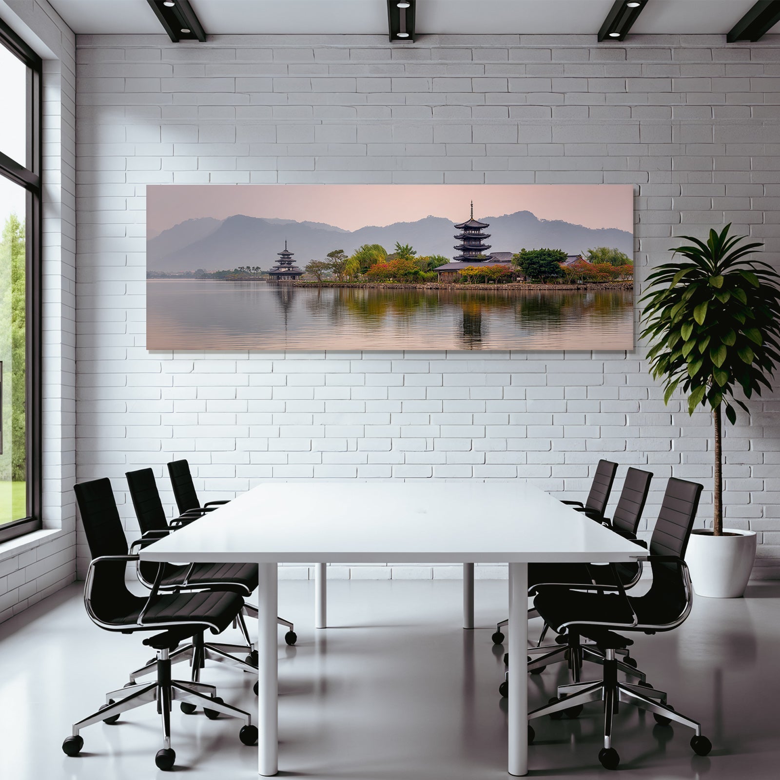 See Mit Pagoden Und Bergen Im Sonnenaufgang