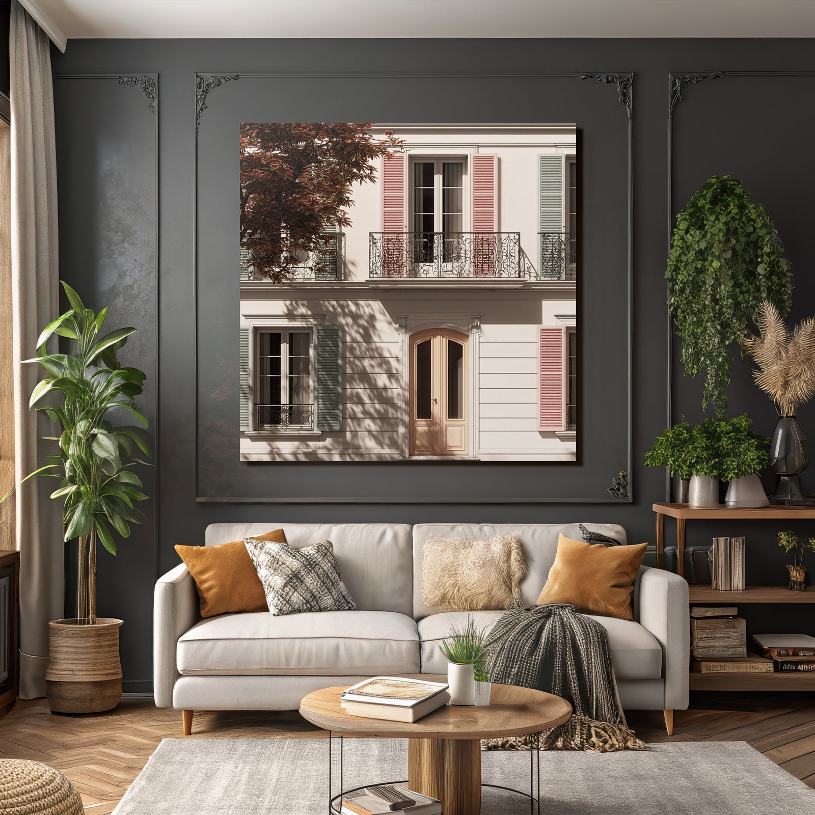 Klassische Hausfassade Mit Balkonen Pastellfarbenen Fensterläden Tür Und Baum