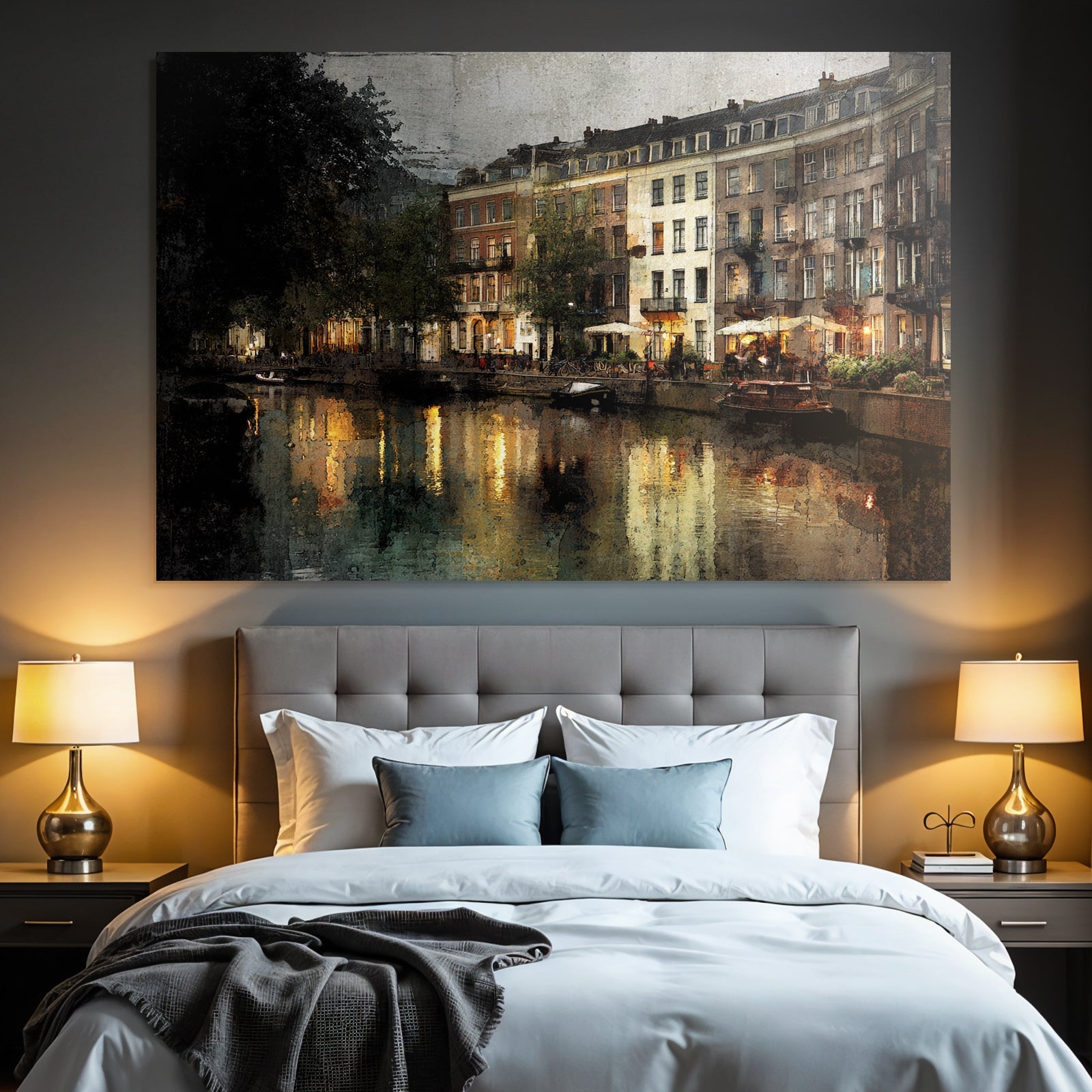 Cozy evening atmosphere on the canal in Amsterdam