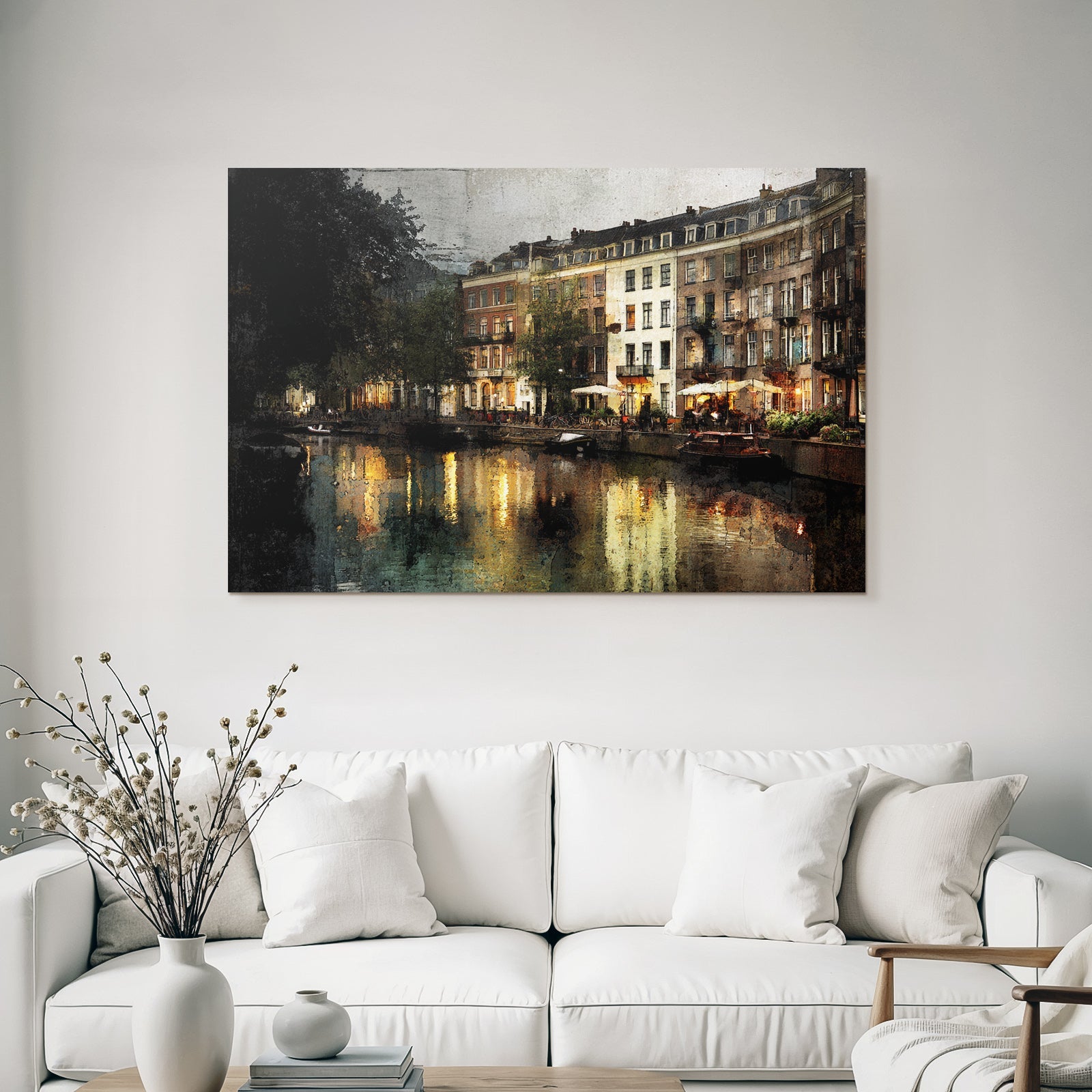 Cozy evening atmosphere on the canal in Amsterdam