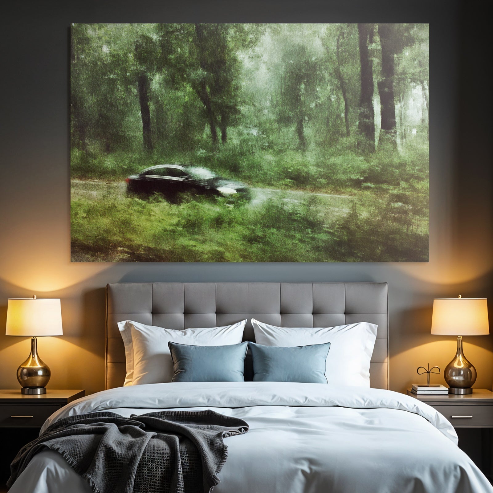 Schwarzes Auto Durch Nebligen Grünen Wald