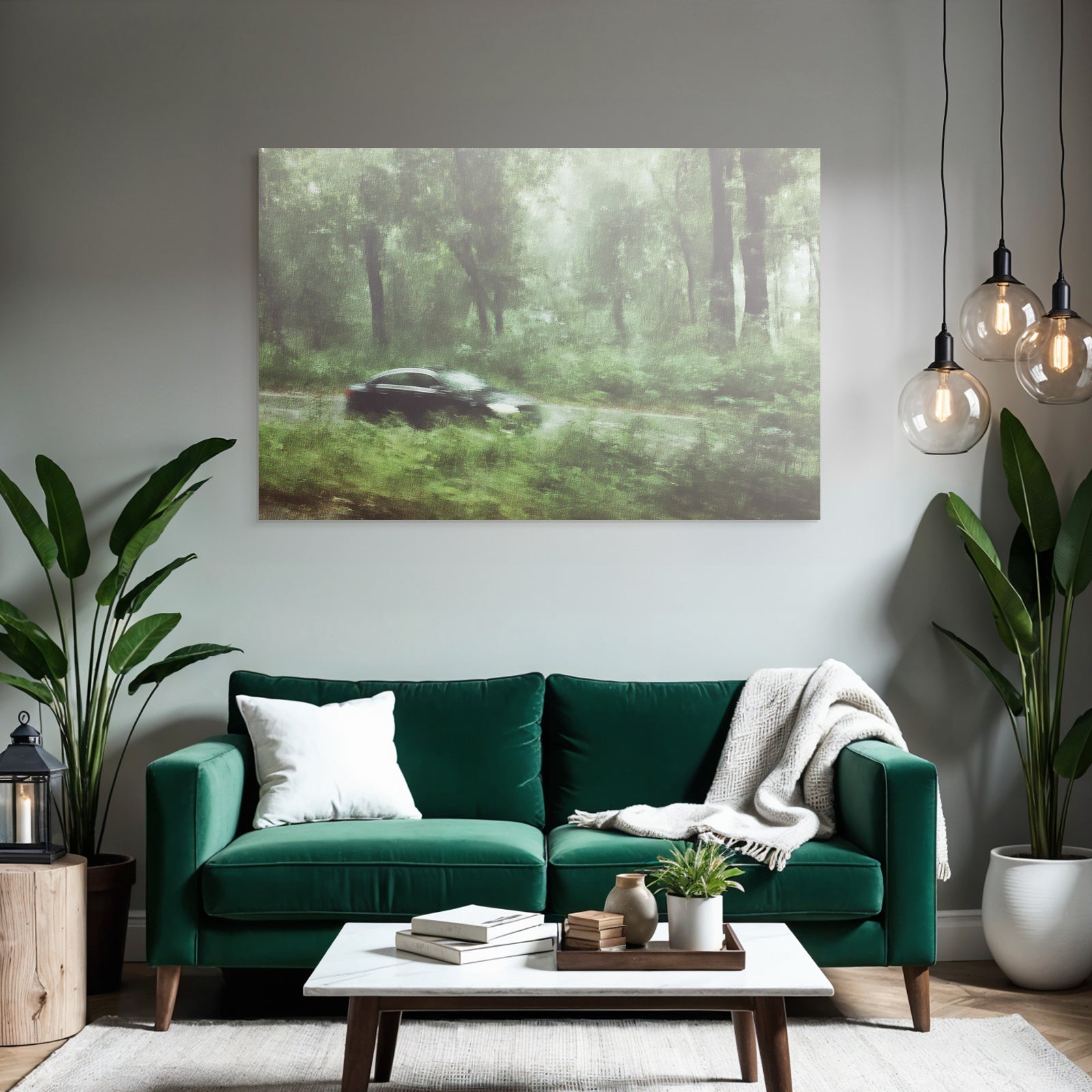 Schwarzes Auto Durch Nebligen Grünen Wald