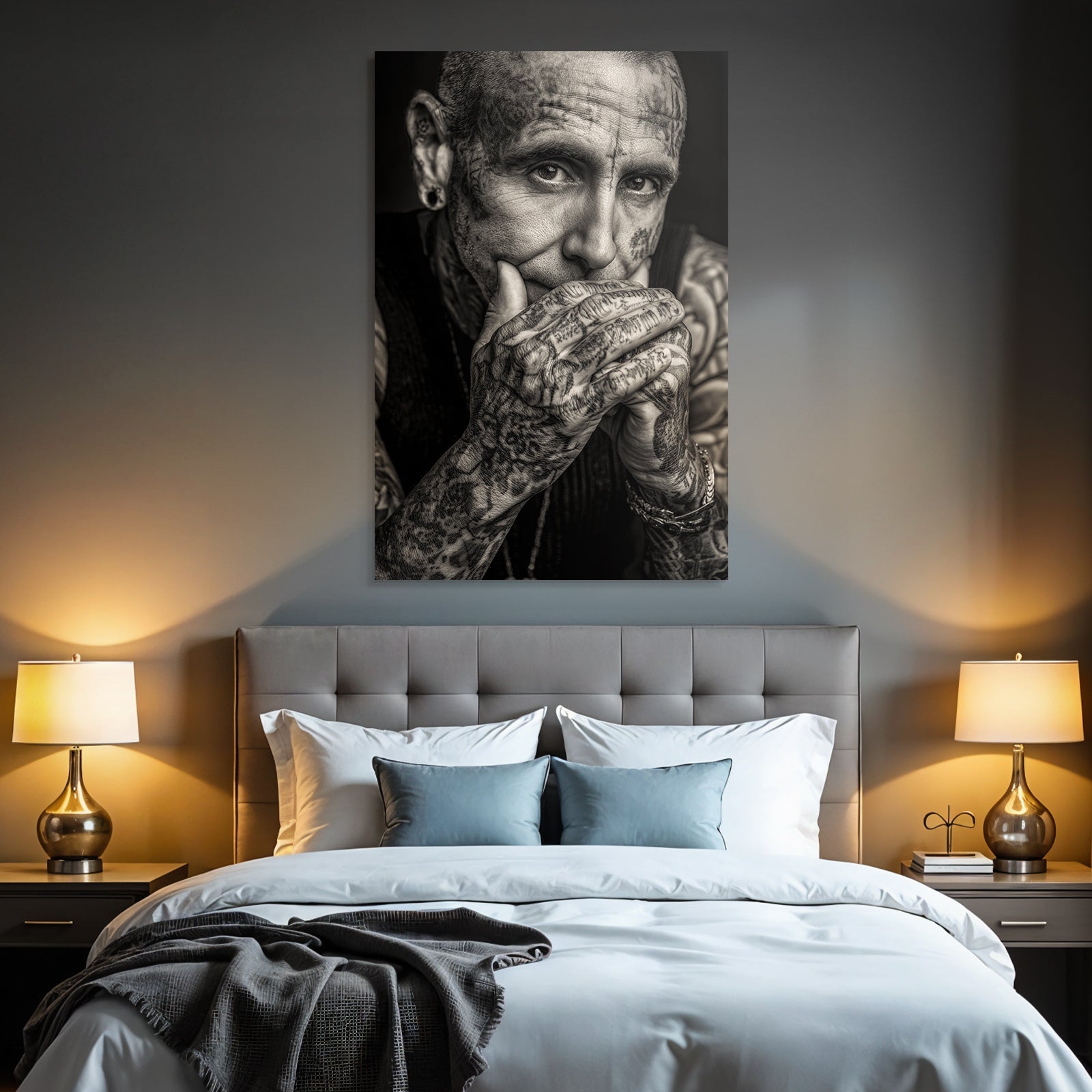 Schwarz Weiss Portrait Mit Tattoos Nachdenklicher Ausdruck