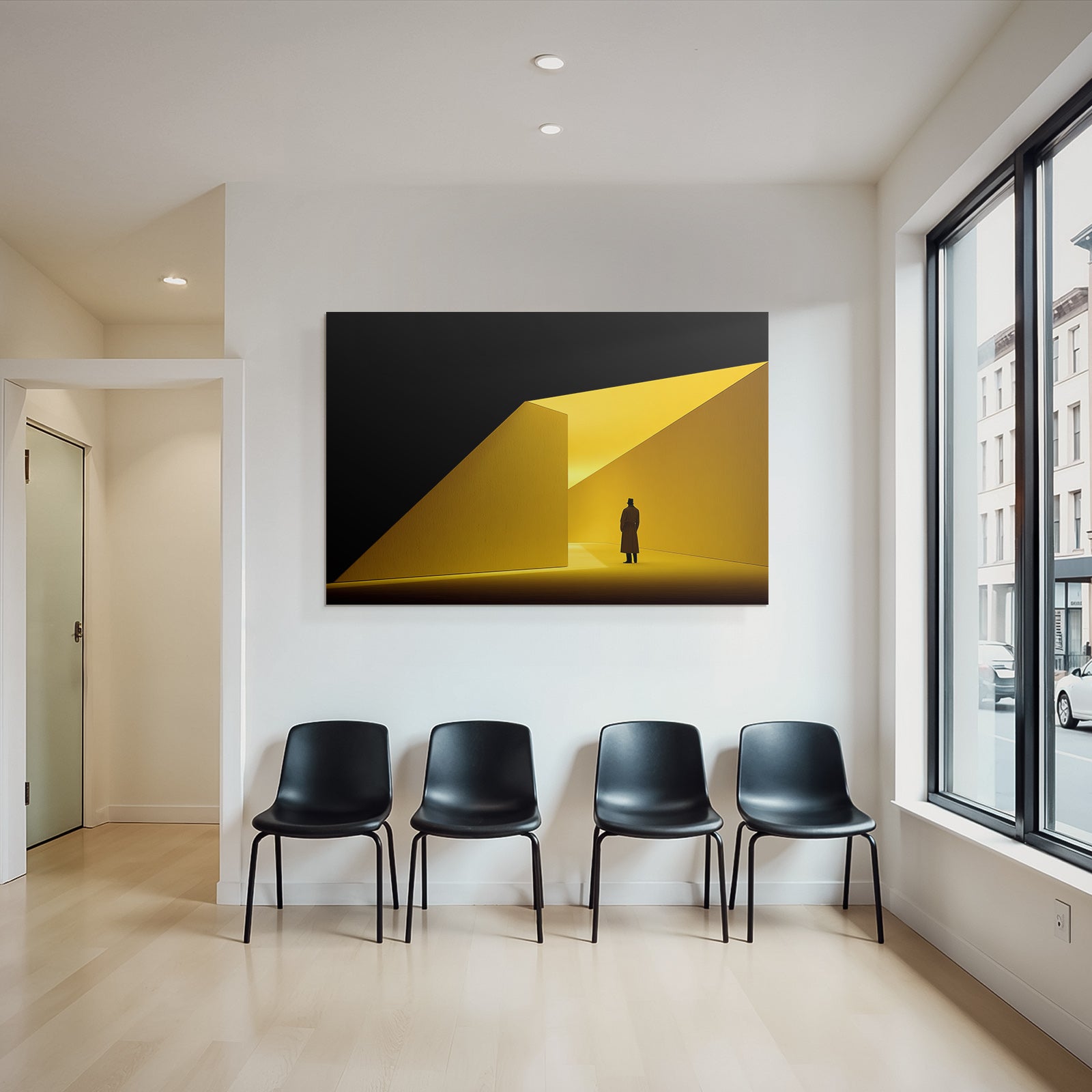 Silhoütte Im Langen Mantel Steht Im Hellen Abstrakten Winkeligen Raum