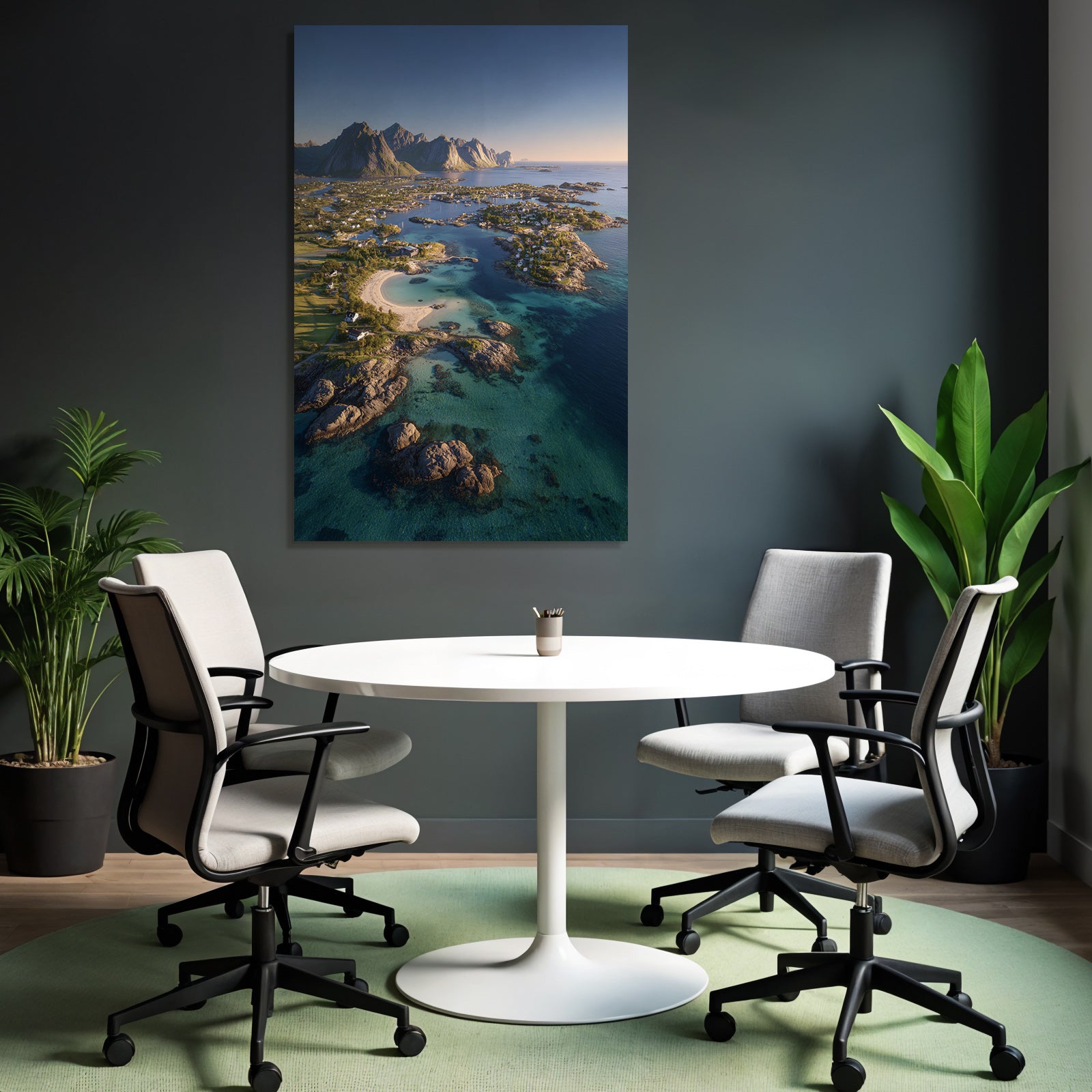 Küstenlandschaft Mit Strand Türkis Wasser Und Bergen