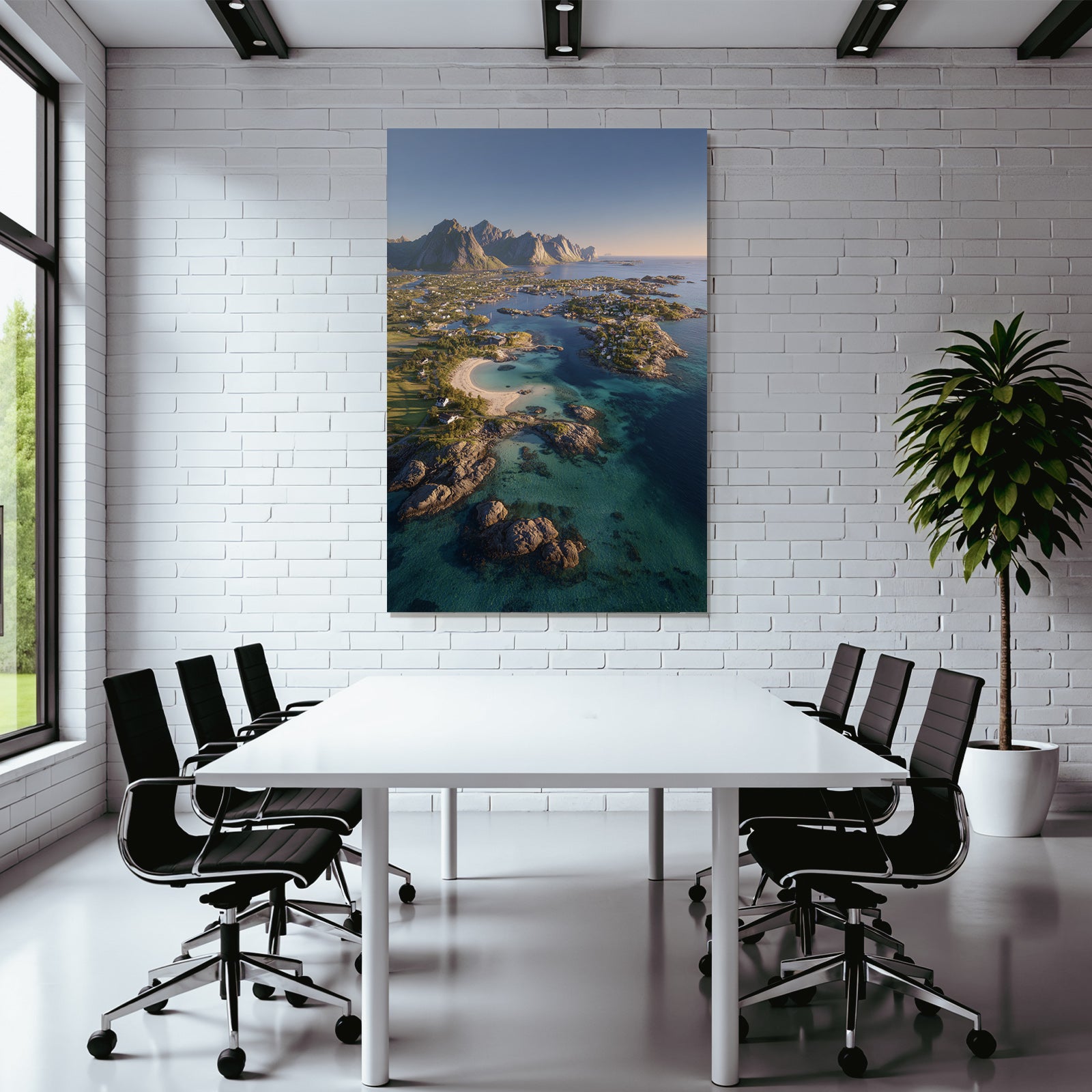Küstenlandschaft Mit Strand Türkis Wasser Und Bergen