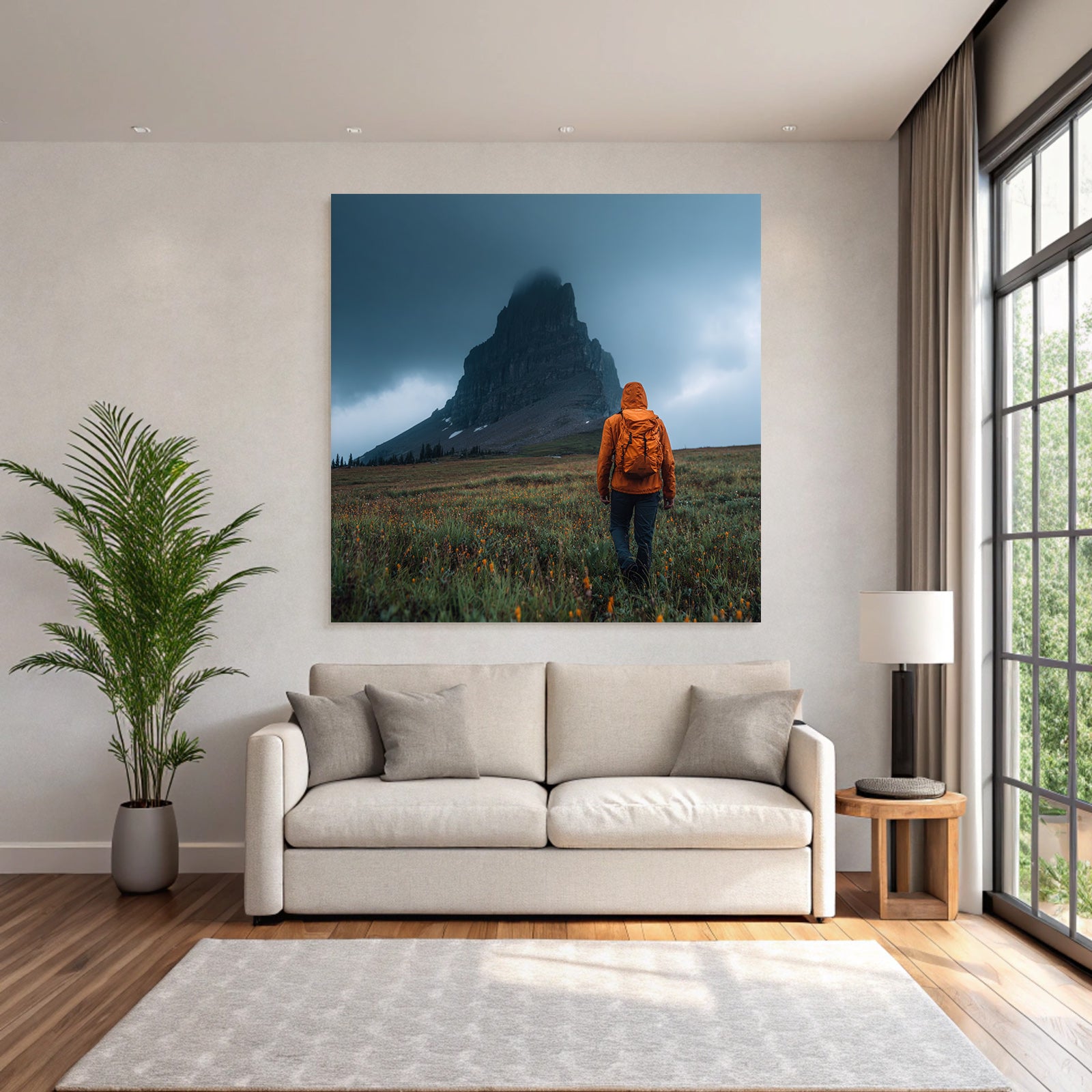 Abenteür Im Grünen Feld Mit Blumen Und Berg Im Hintergrund