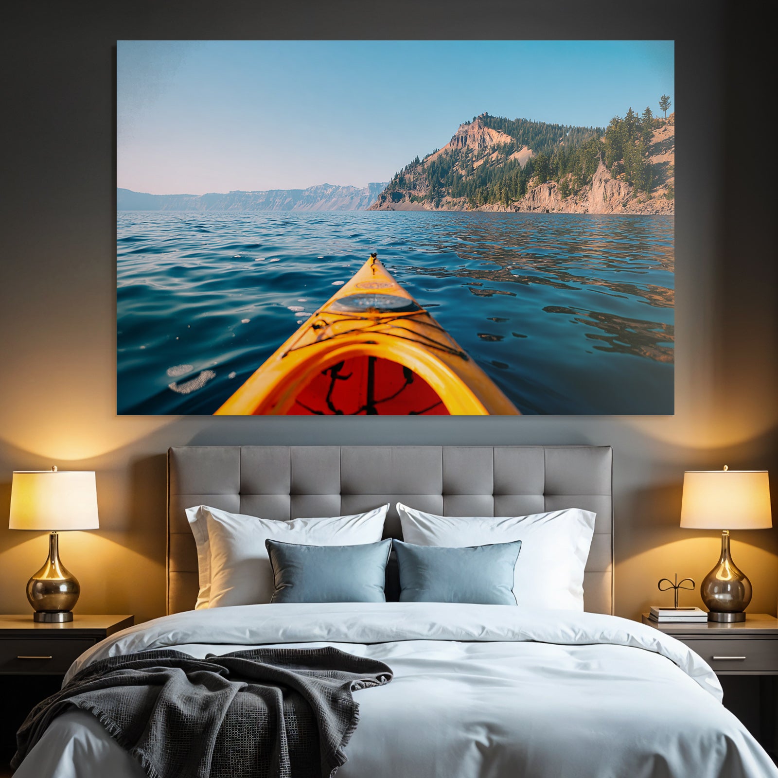 Kayak Auf See Mit Klippen Und Baeumen Unter Blaüm Himmel