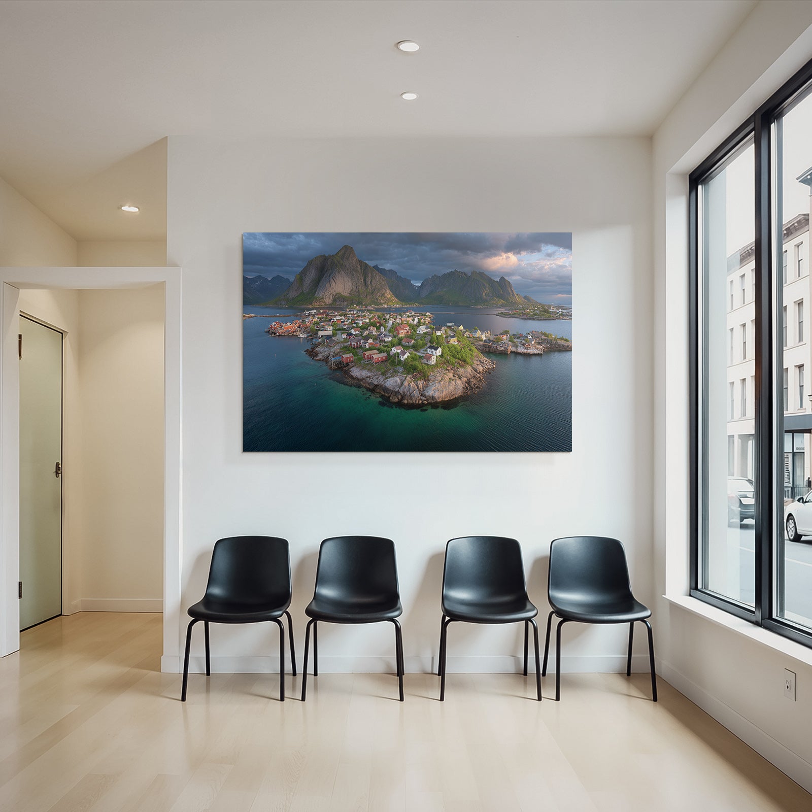 Küstenlandschaft Mit Bunten Haeusern Und Insel In Norwegen