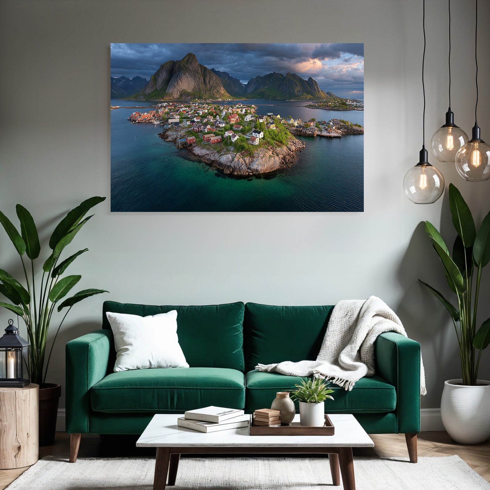 Küstenlandschaft Mit Bunten Haeusern Und Insel In Norwegen