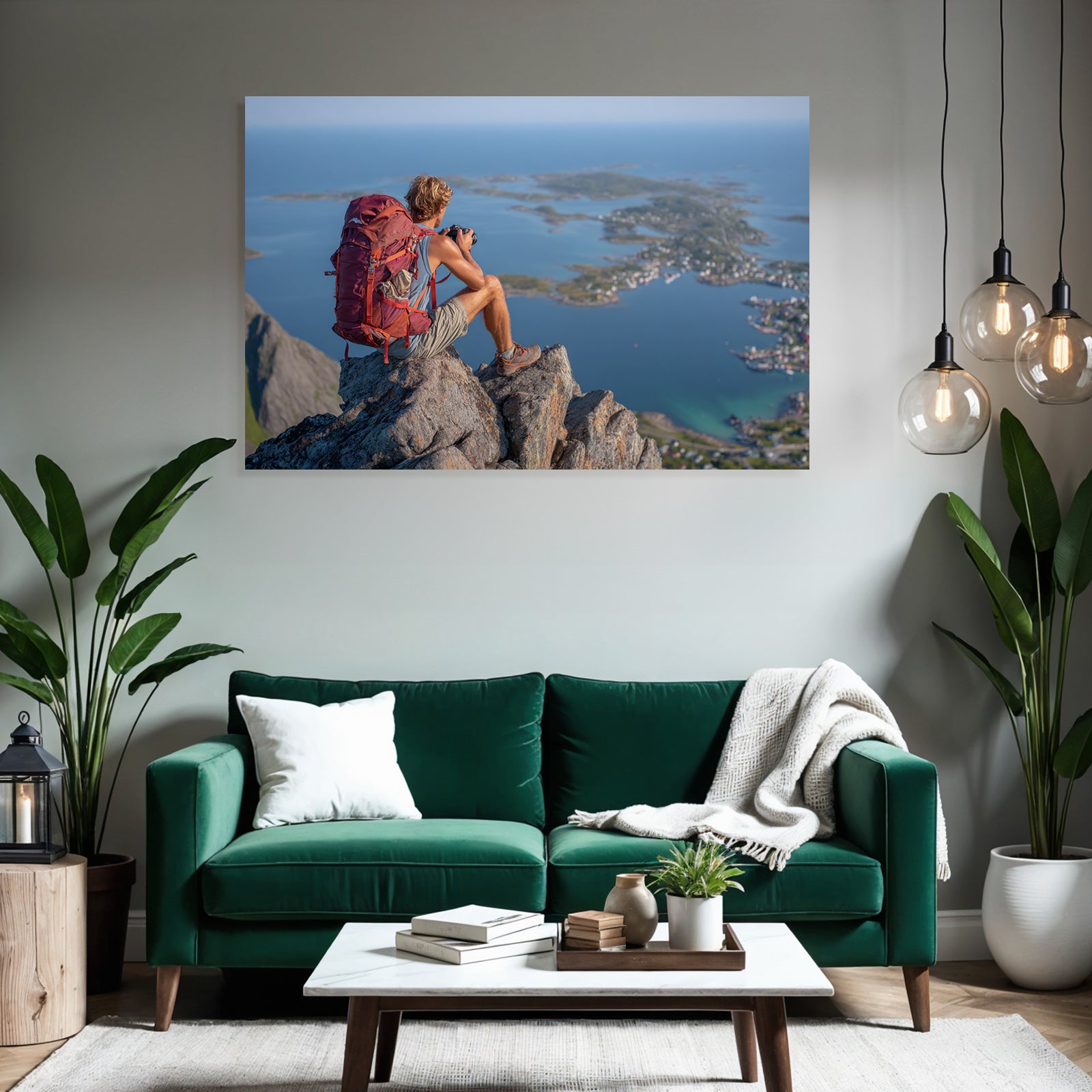 Person Mit Kamera Auf Fels Vor Küstenlandschaft Mit Insel Und Dorf