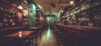 Gemütliche Pub Mit Holzmöbeln Und Kerzenbeleuchtung | Bars Cafes Theater Bibliotheken | Architektur