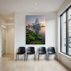 Moderne Moderne Am Wasser Mit Felsen Und Farbenfrohem Himmel