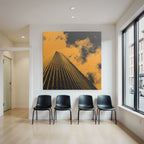 Moderne Hochhaus Aus Der Perspektive In Orange Und Schwarz Mit Wolken