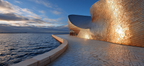 Moderne Moderne Am Wasser Mit Metallischer Fassade | Moderne Architektur | Architektur