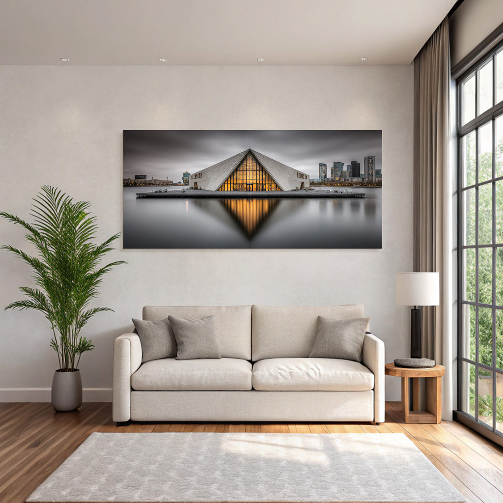 Moderne Moderne Auf Wasser Mit Stadtansicht Triangulares Gebaude