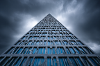 Moderne Moderne Dreieckige Gebaude Mit Glass Fassade | Moderne Architektur | Architektur