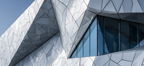 Moderne Moderne Fassade Geometrisches Design Reflektierende Oberflächen | Moderne Architektur | Architektur