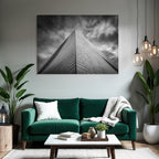 Moderne Struktur Mit Scharfem Winkel Im Monochromen Stil Unterdramatischem Himmel
