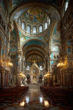 Grandiose Kirche Innenansicht Mit Ornämenten Colums Und Altarraum | Sakrale Bauten | Architektur