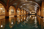 Unterirdischer Raum Mit Und Wasser Reflexionen | Sakrale Bauten | Architektur