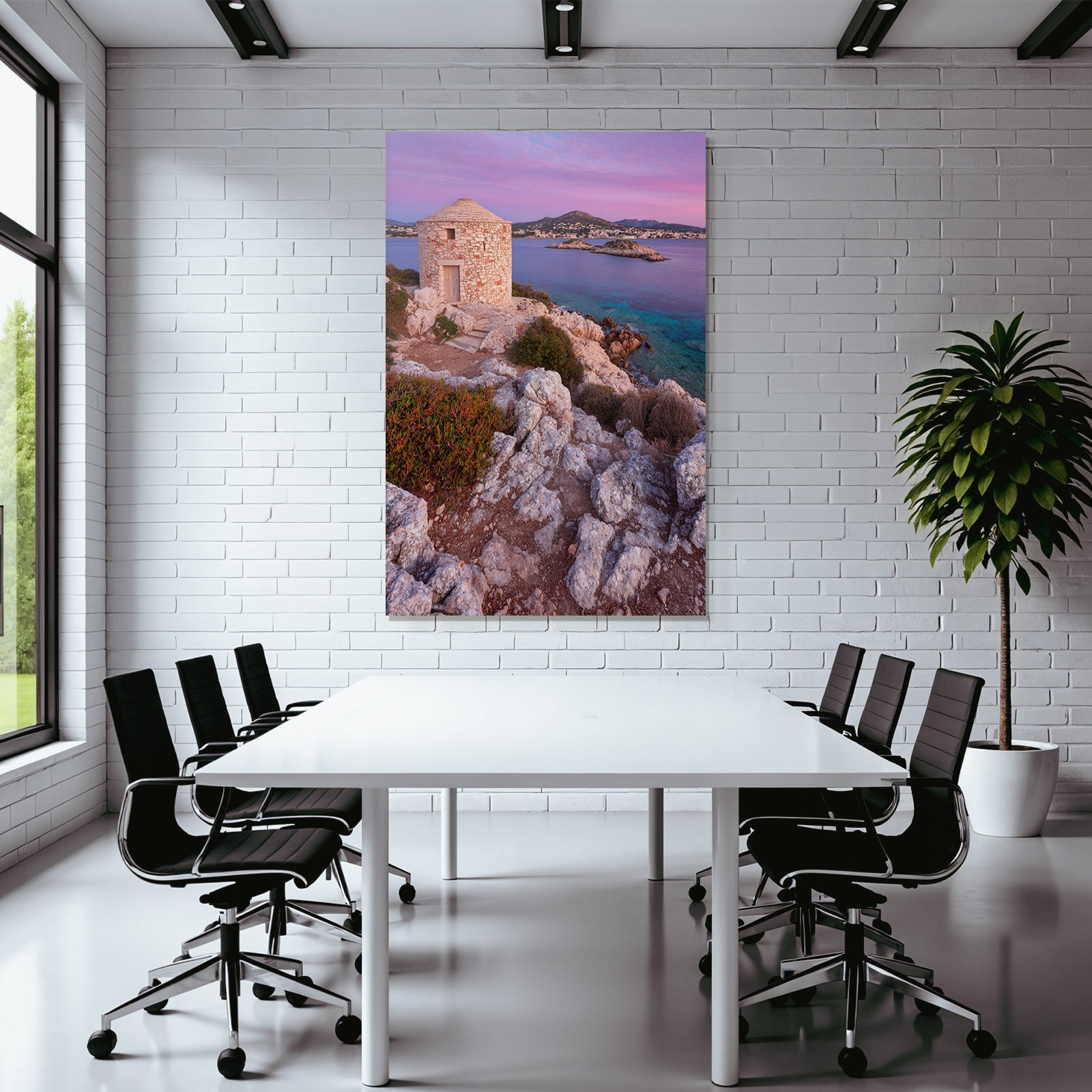 Küstenlandschaft Mit Runder Steinturm Bei Sonnenuntergang