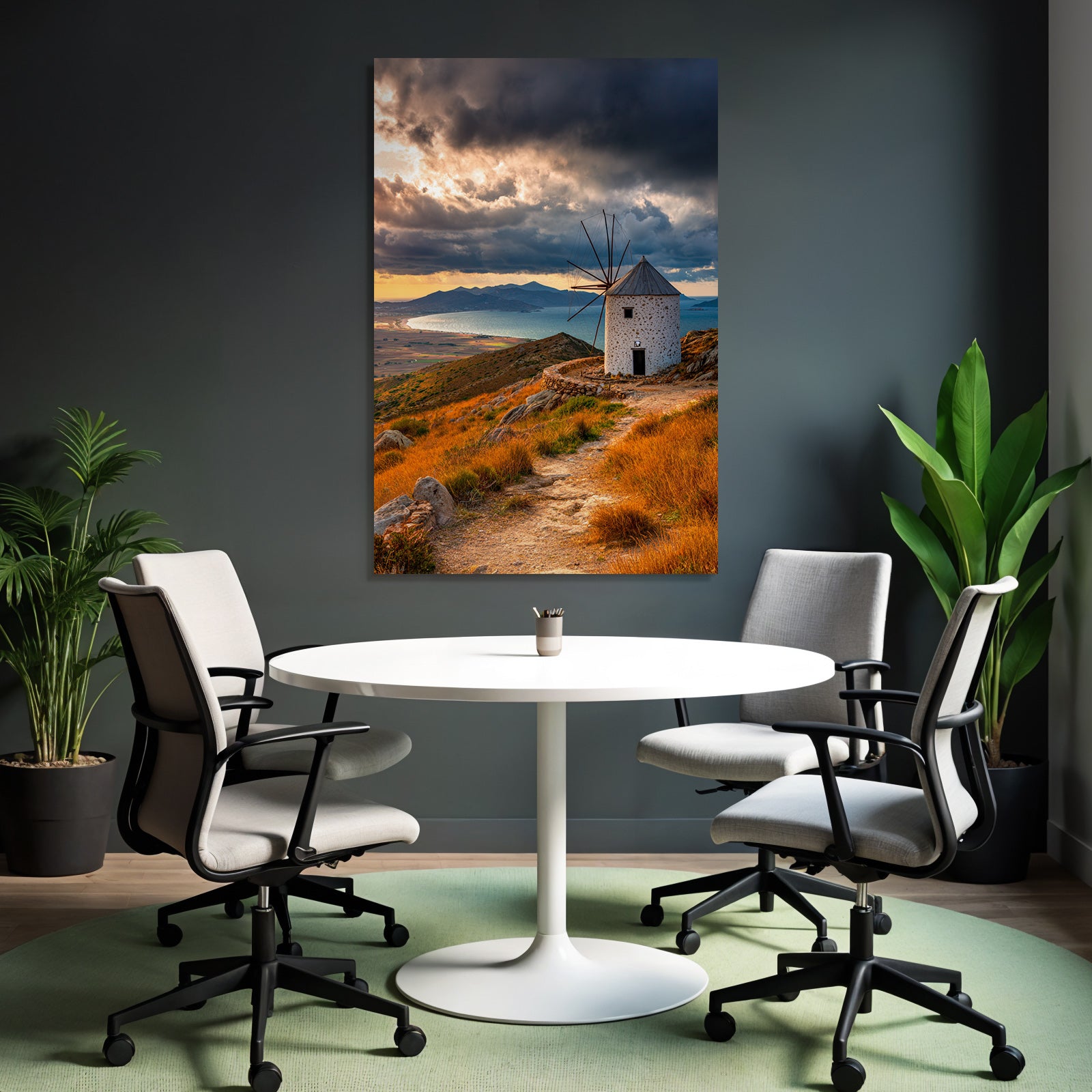 Malerische Landschaft Mit Windmühle Hügel Und Wasser Beim Sonnenuntergang