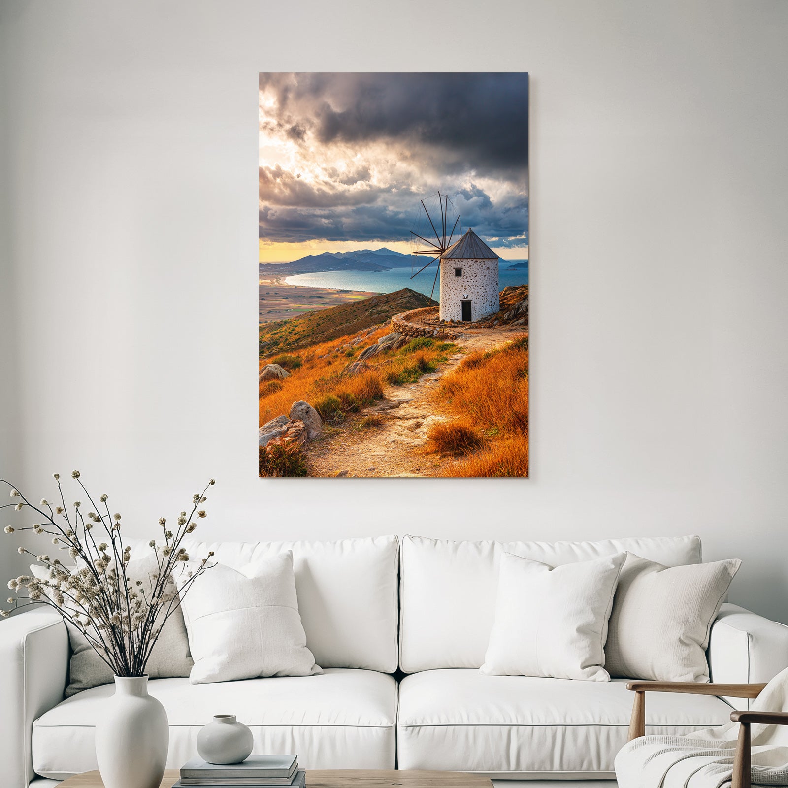Malerische Landschaft Mit Windmühle Hügel Und Wasser Beim Sonnenuntergang