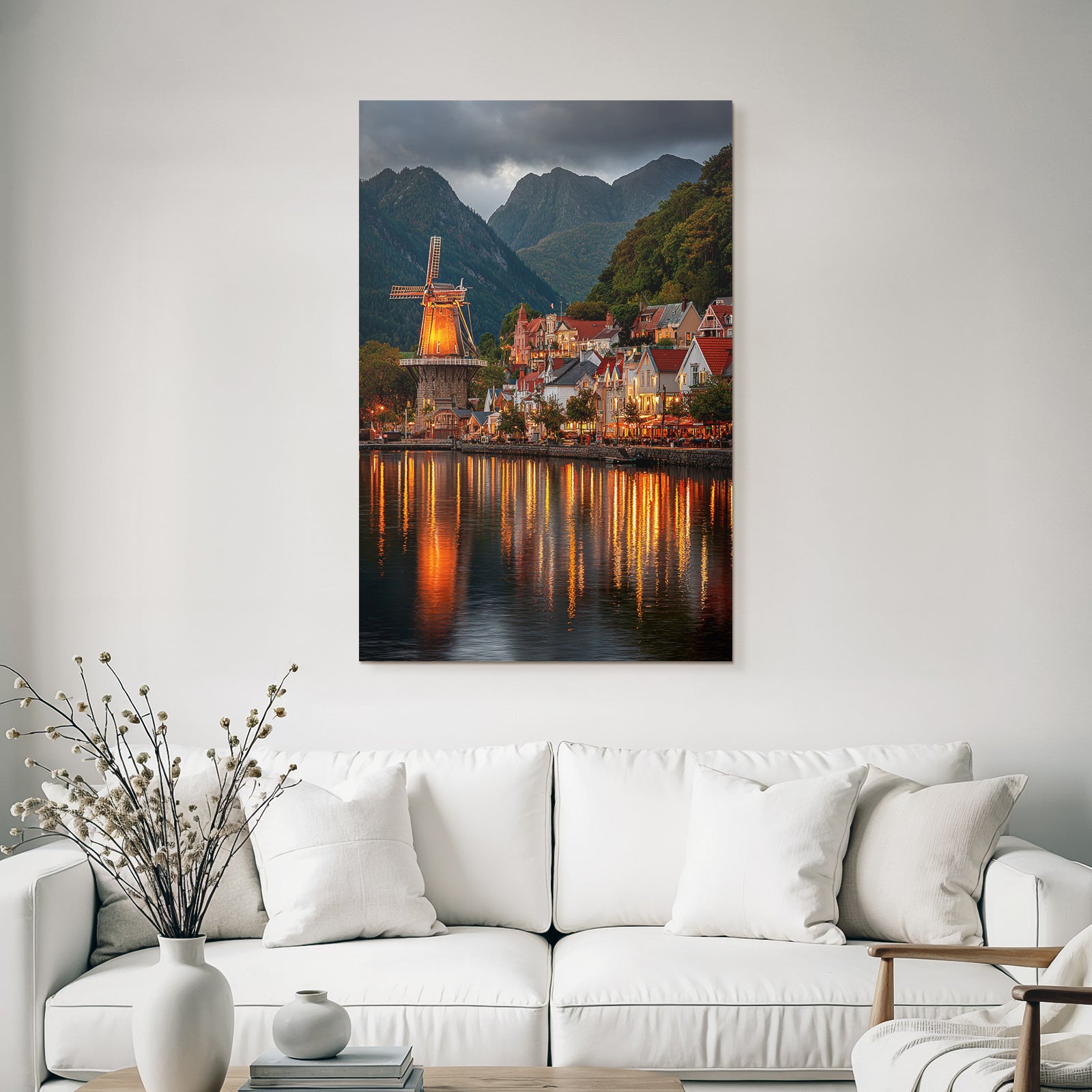 Malerische Wasserfront Haus Reihe Mühle Berge Twilight