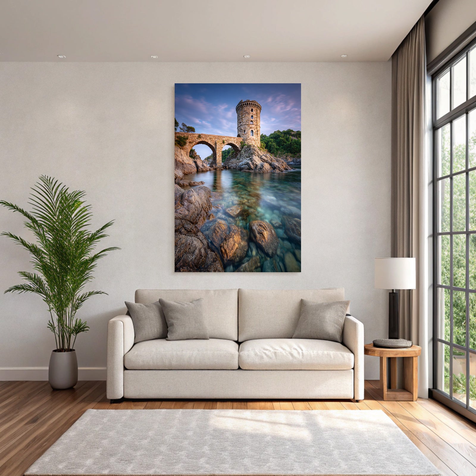 Steinturm Und Bogenbrücke Am Wasser Im Tranquilen Natursetting
