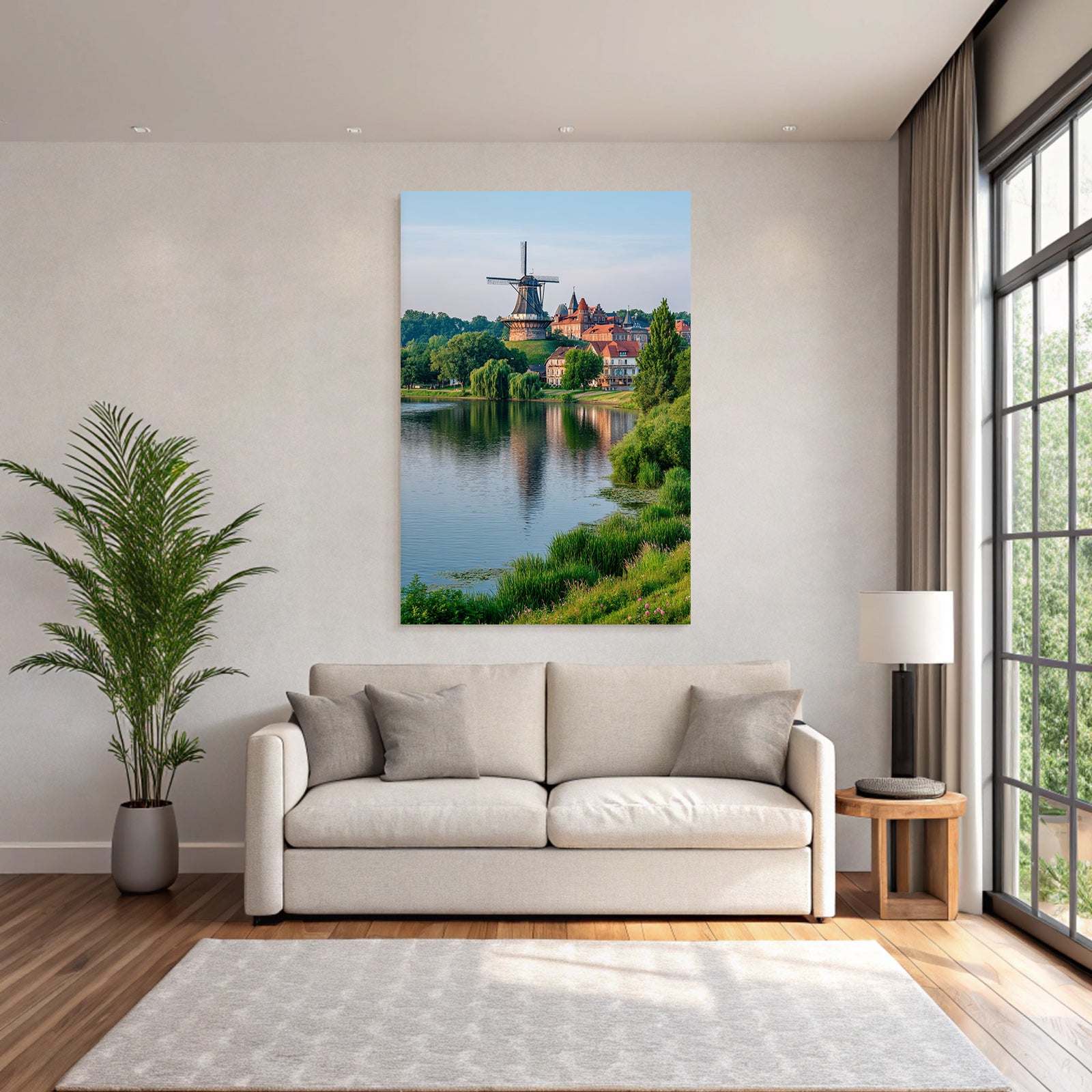 Traditionelle Windmühle Umgeben Von Grünen Häusern Und Wasserlandschaft