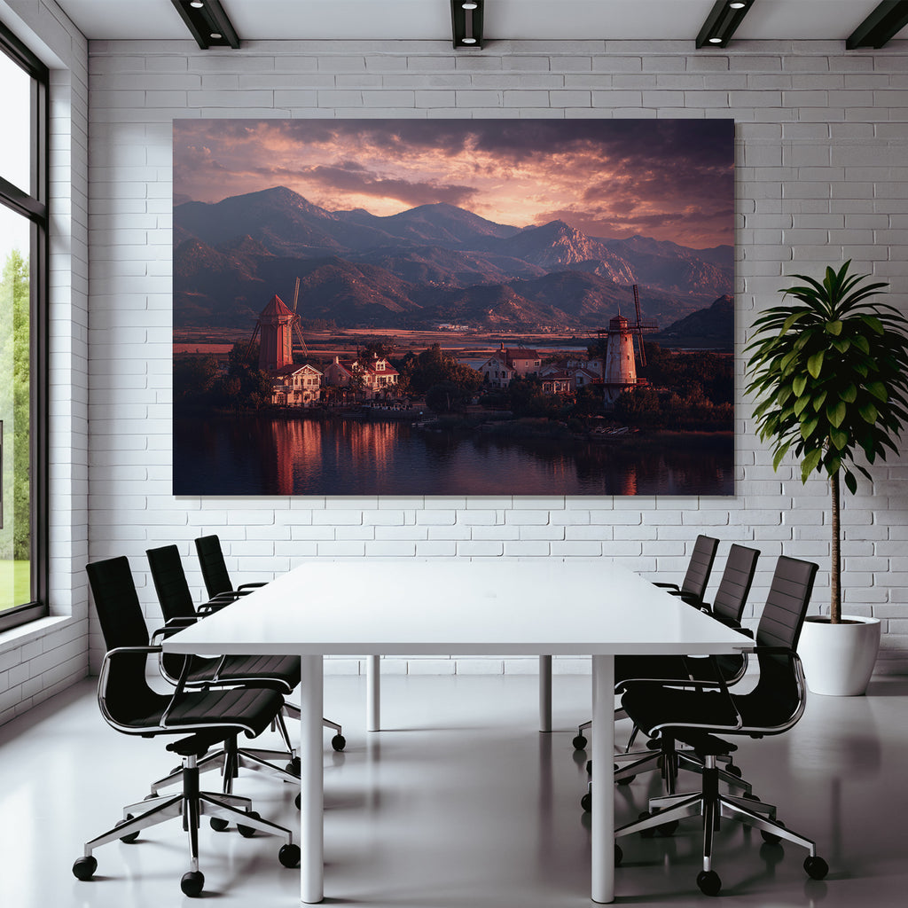Szenische Landschaft Mit Windmühlen Und Berge Bei Sonnenuntergang