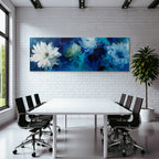 Blumen Vor Blauem Hintergrund