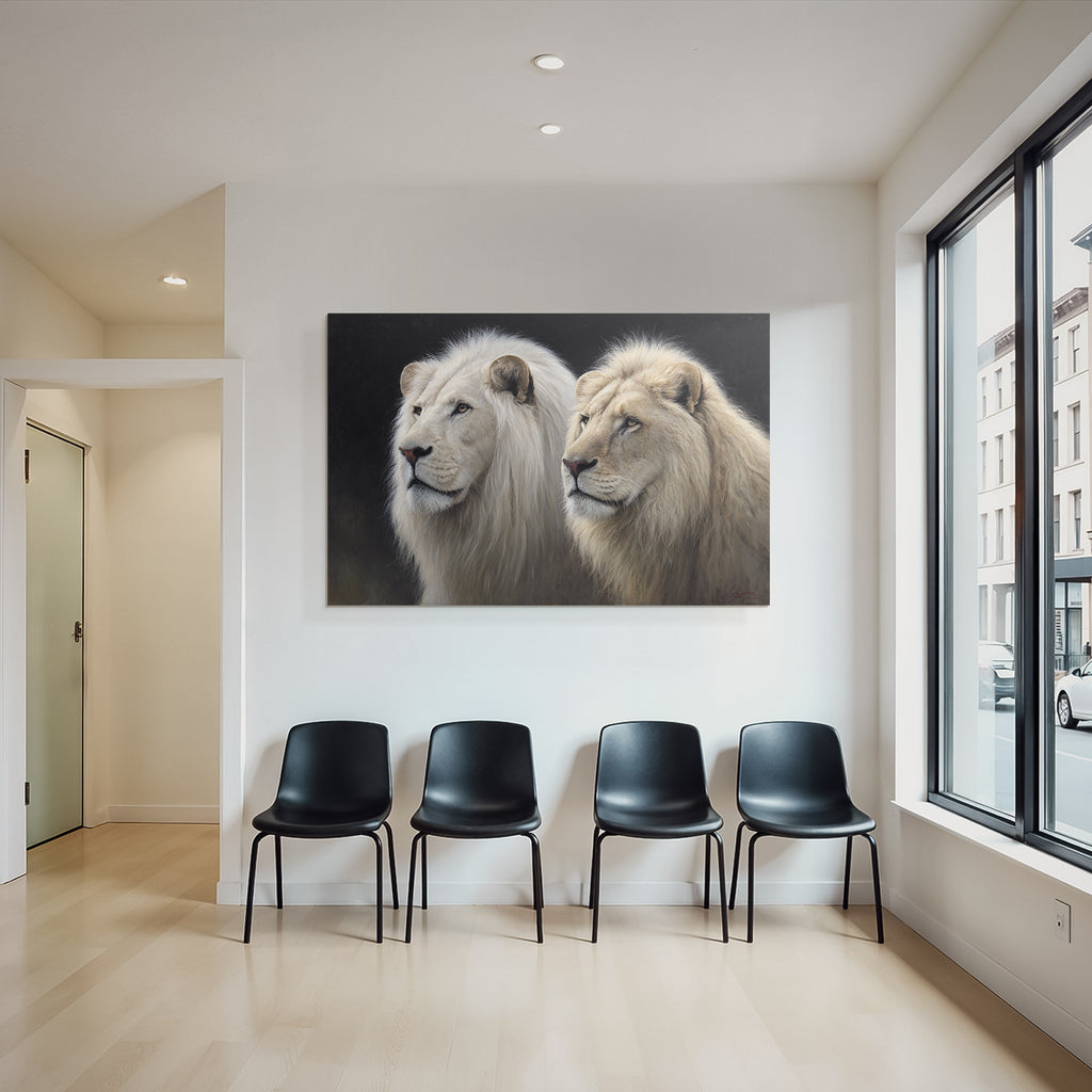 Zwei Loewen Mit Heller Und Traditioneller Maehne Auf Dunklem Hintergrund