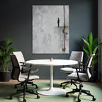 Einsame Figur Vor Wand Ohr Gestochen