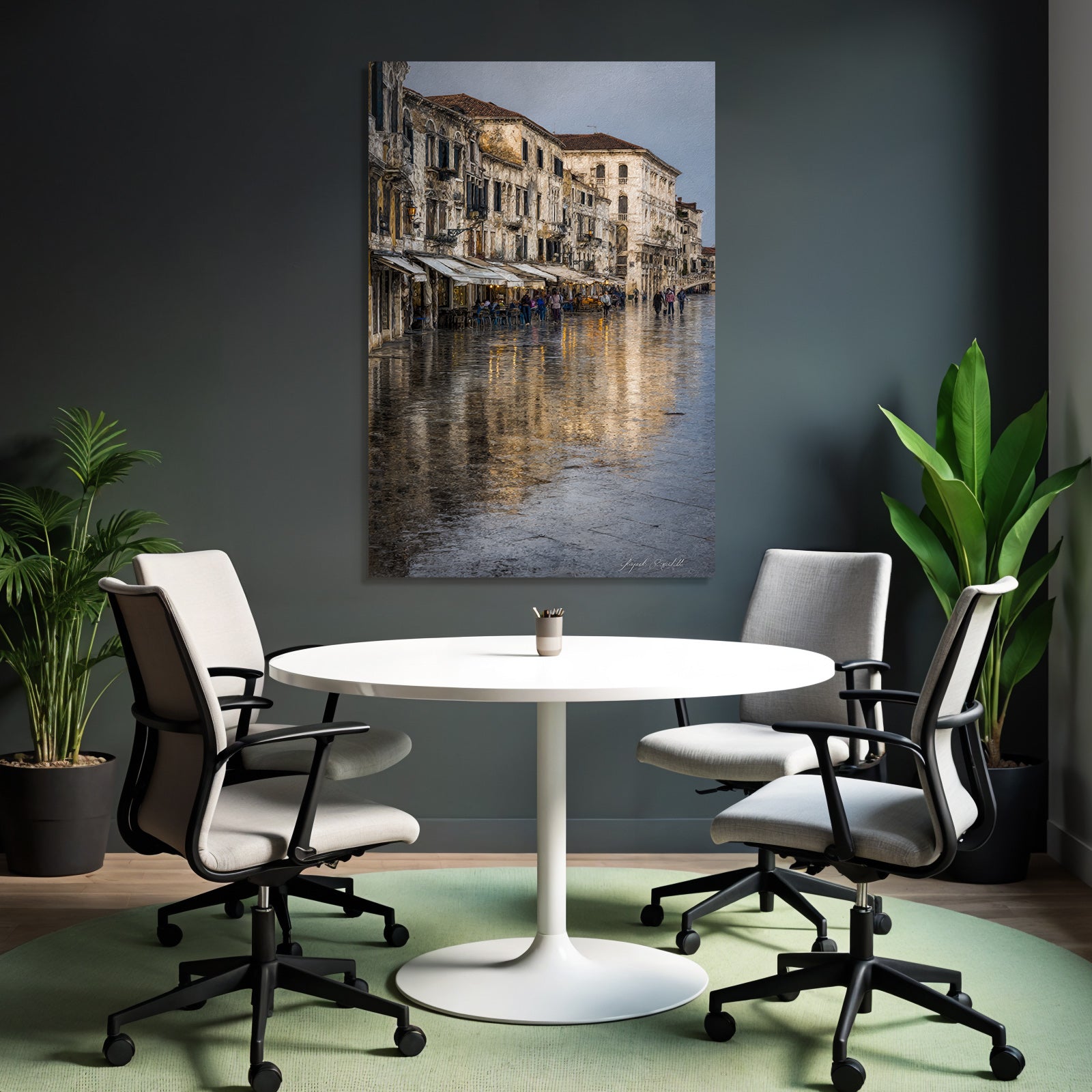 Scenic Europaeische Strasse Mit Cafes Reflektierender Boden Tranquil