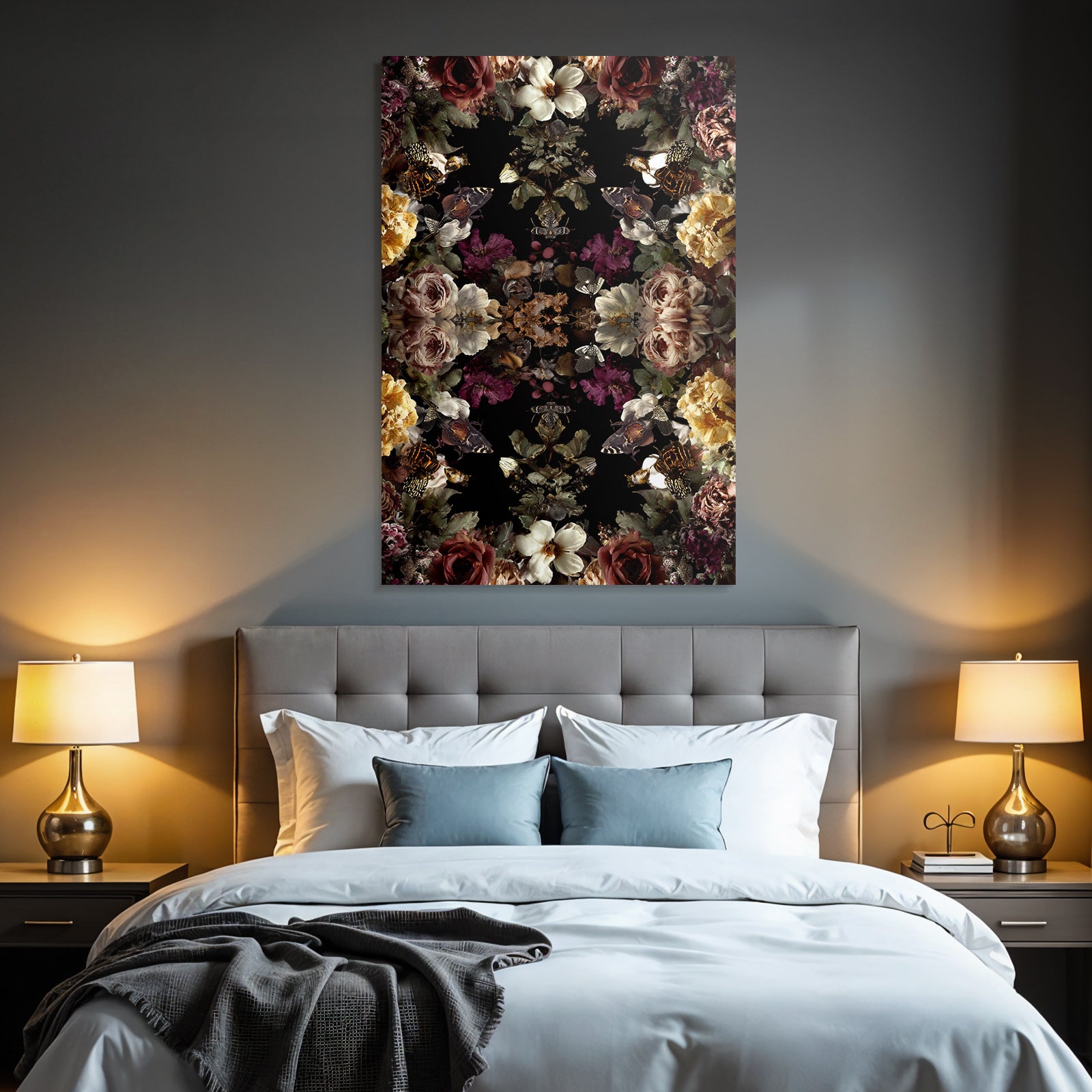 Symmetrisches Blumen Und Schmetterlingsdesign Auf Dunklem Hintergrund