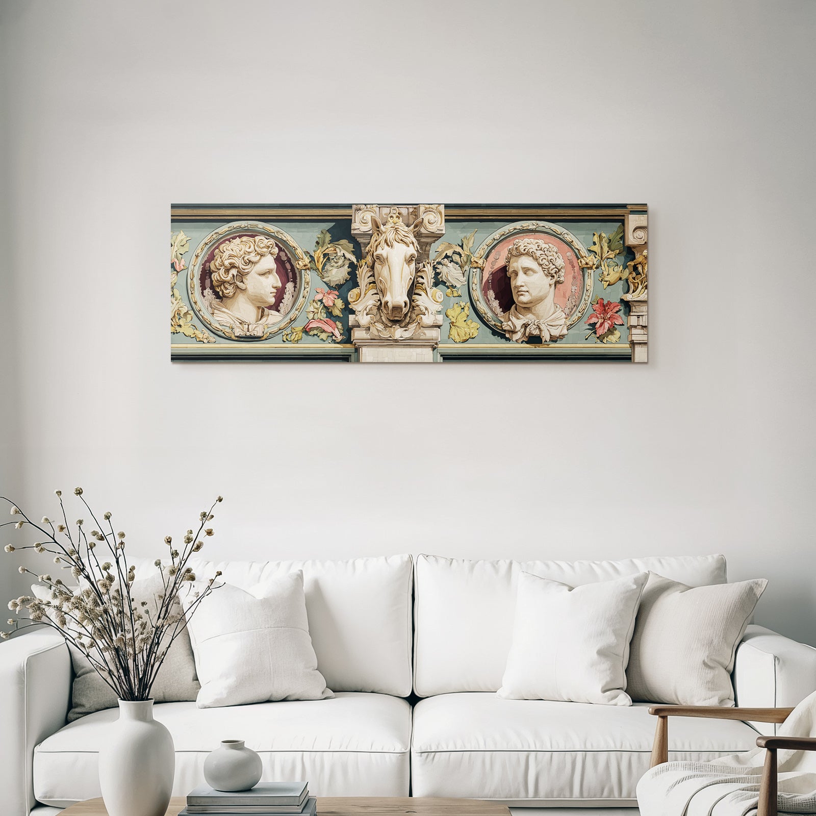 Dekoratives Architektonisches Feature In Schnitzerei Mit Haupten Und Blumen