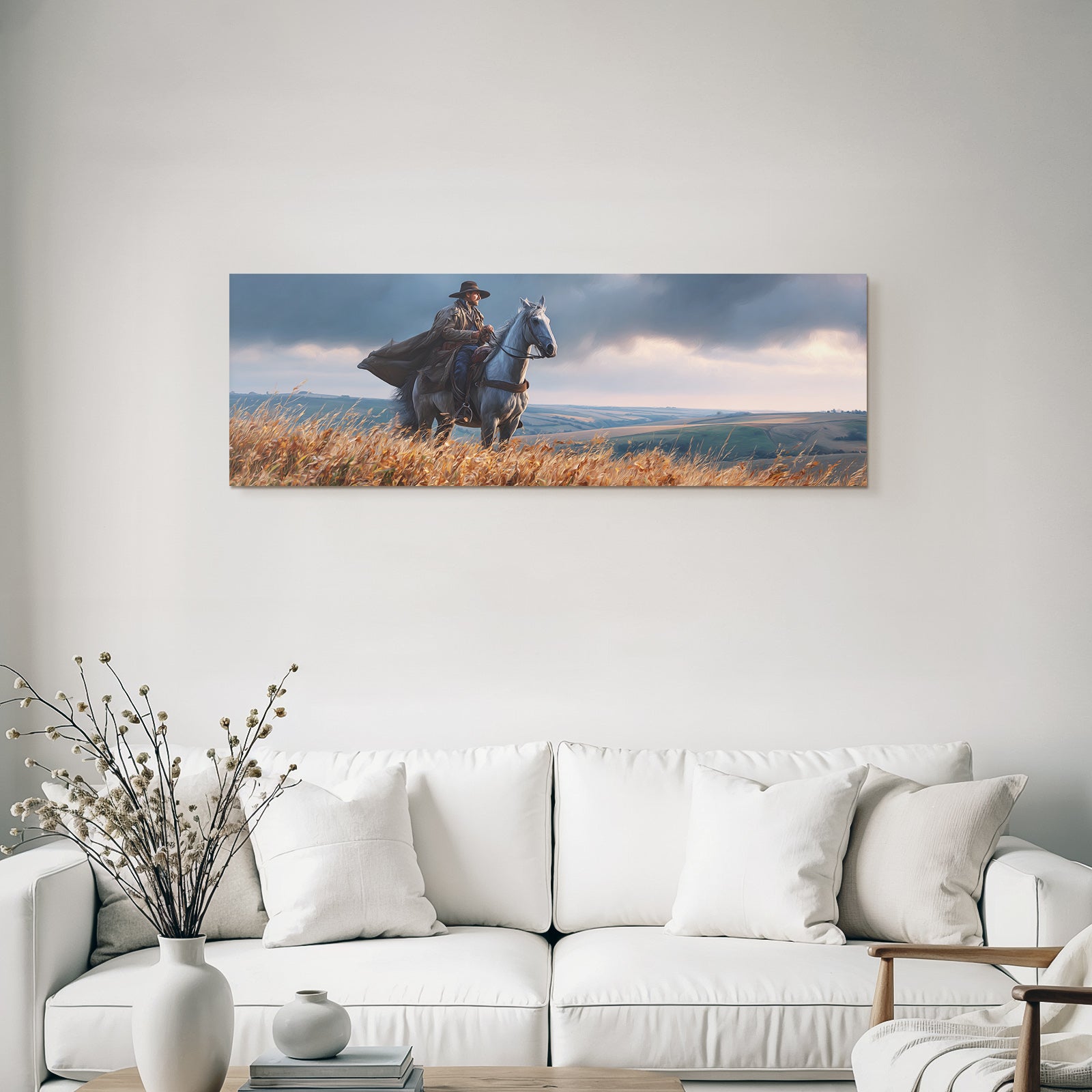 Einsamer Reiter Auf Pferd Vor Huegel Und Himmel