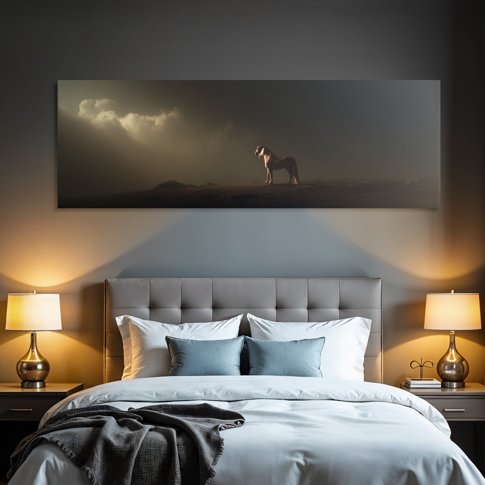 Pferd Im Nebligen Landscape Mit Weichem Licht