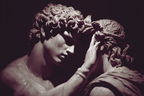 E Skulptur Intime Momente Verbindung Emotionen | Klassisch | Einrichtungsstile