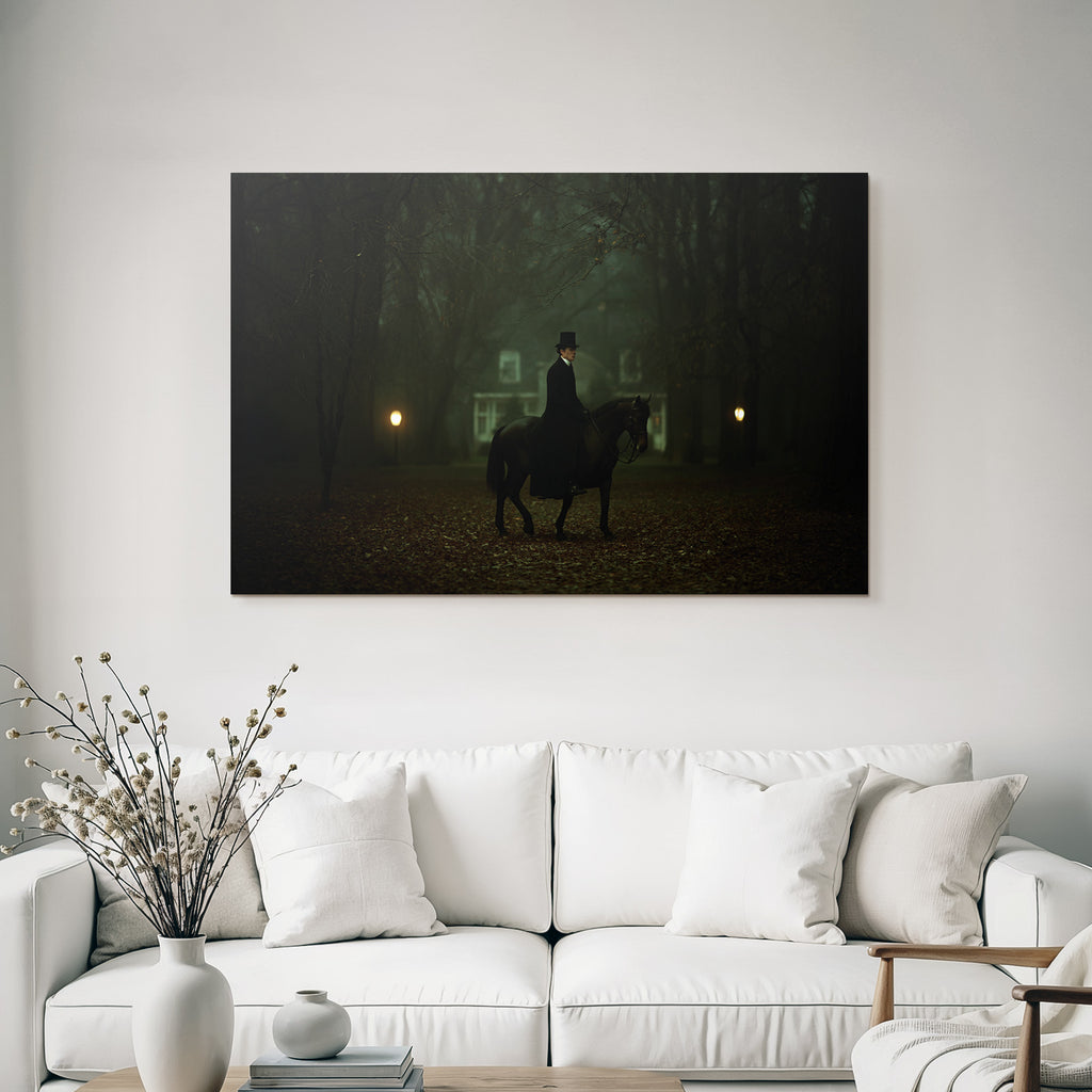 Reiter Im Nebligen Wald Mit Top Hat Full Moon Atmosphaerisch