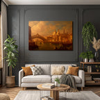Schoene Wasserfront Mit Bruecke Historischer Architektur Und Boote Unter Goldenem Himmel