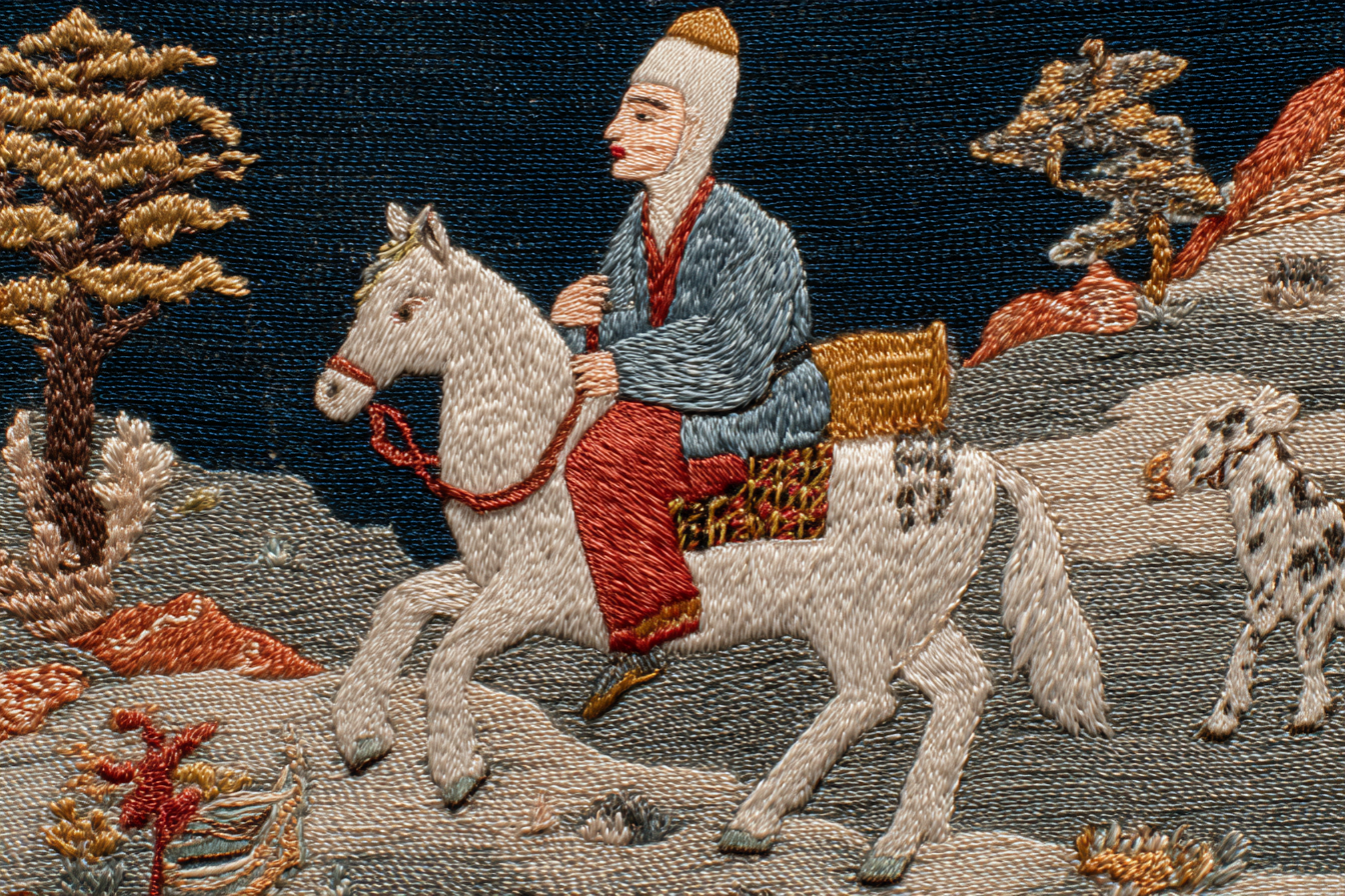 Gestickte Kunst Ritter Auf Weiss Pferd Mit Landschaft Unsere Kultur | Orientalisch | Einrichtungsstile